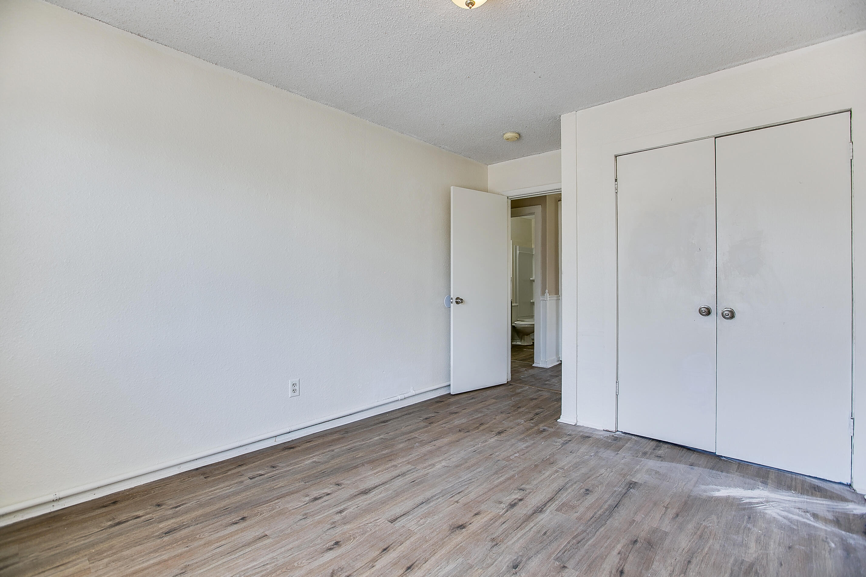132 E 11th Street Property Photo 8