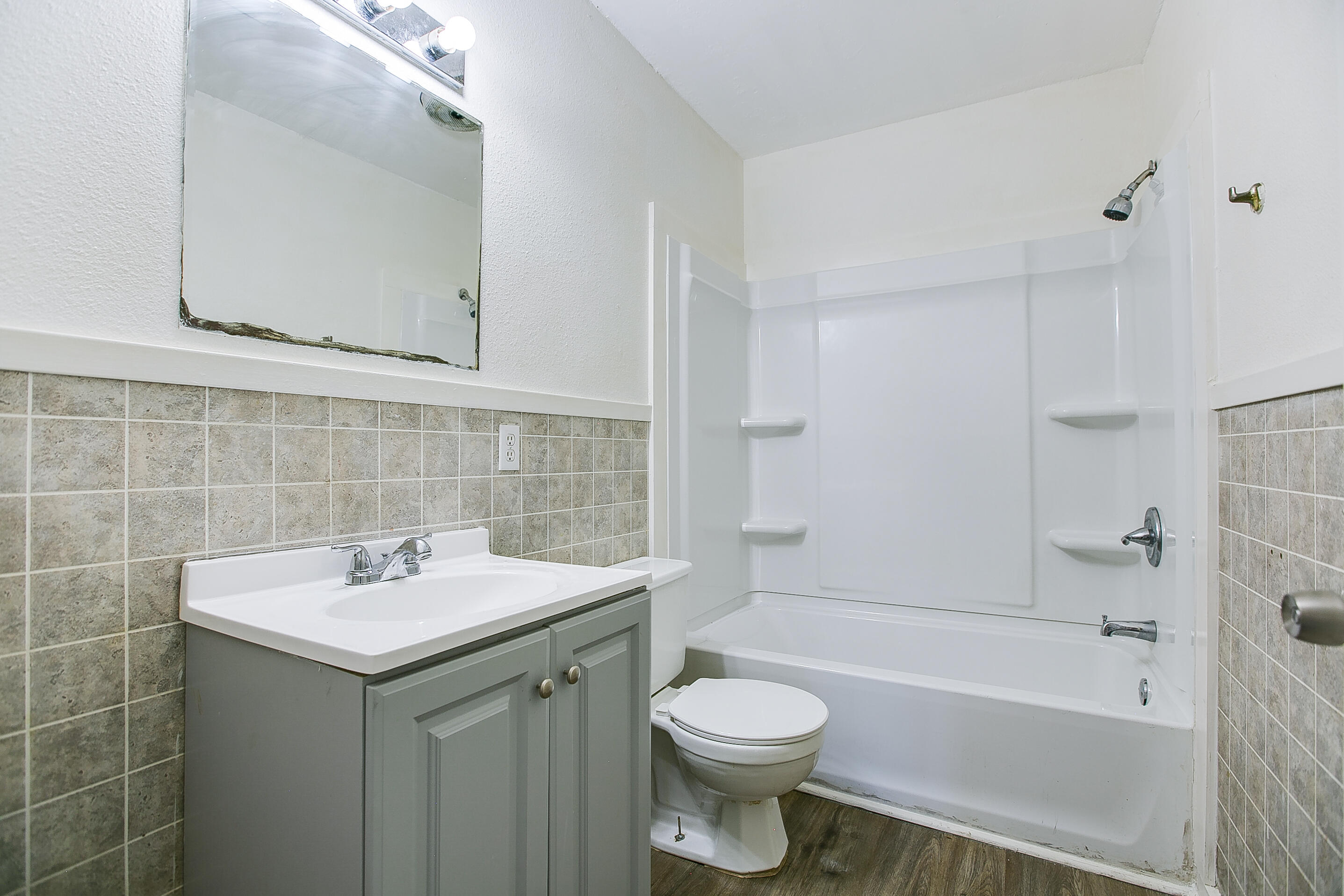 132 E 11th Street Property Photo 11