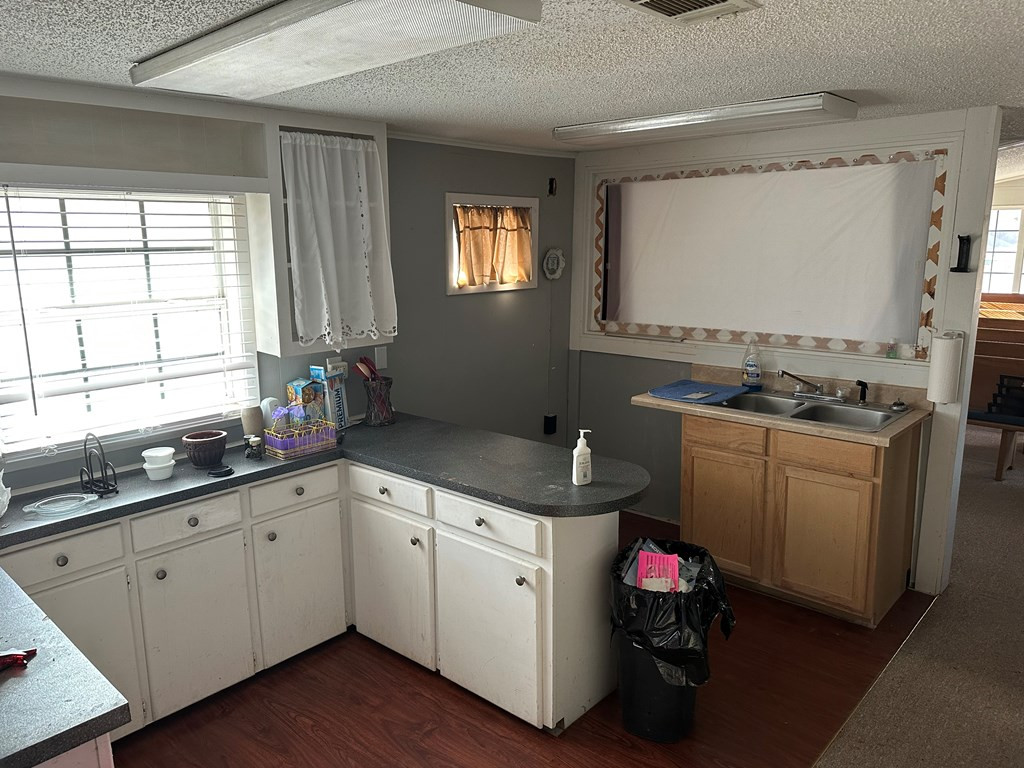 824 Austin Street Property Photo 18