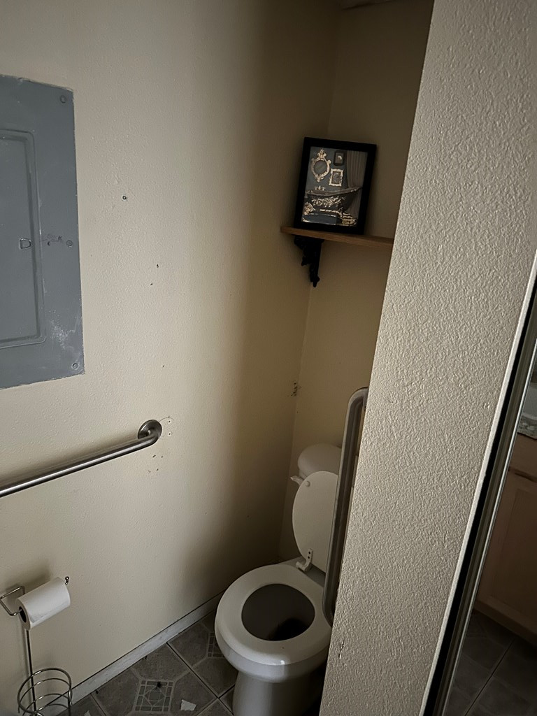 824 Austin Street Property Photo 22