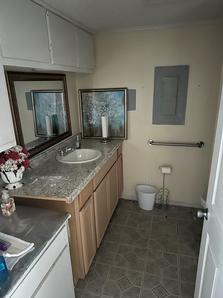 824 Austin Street Property Photo 23