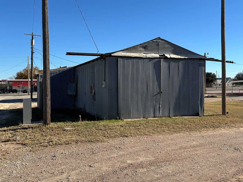824 Austin Street Property Photo 30