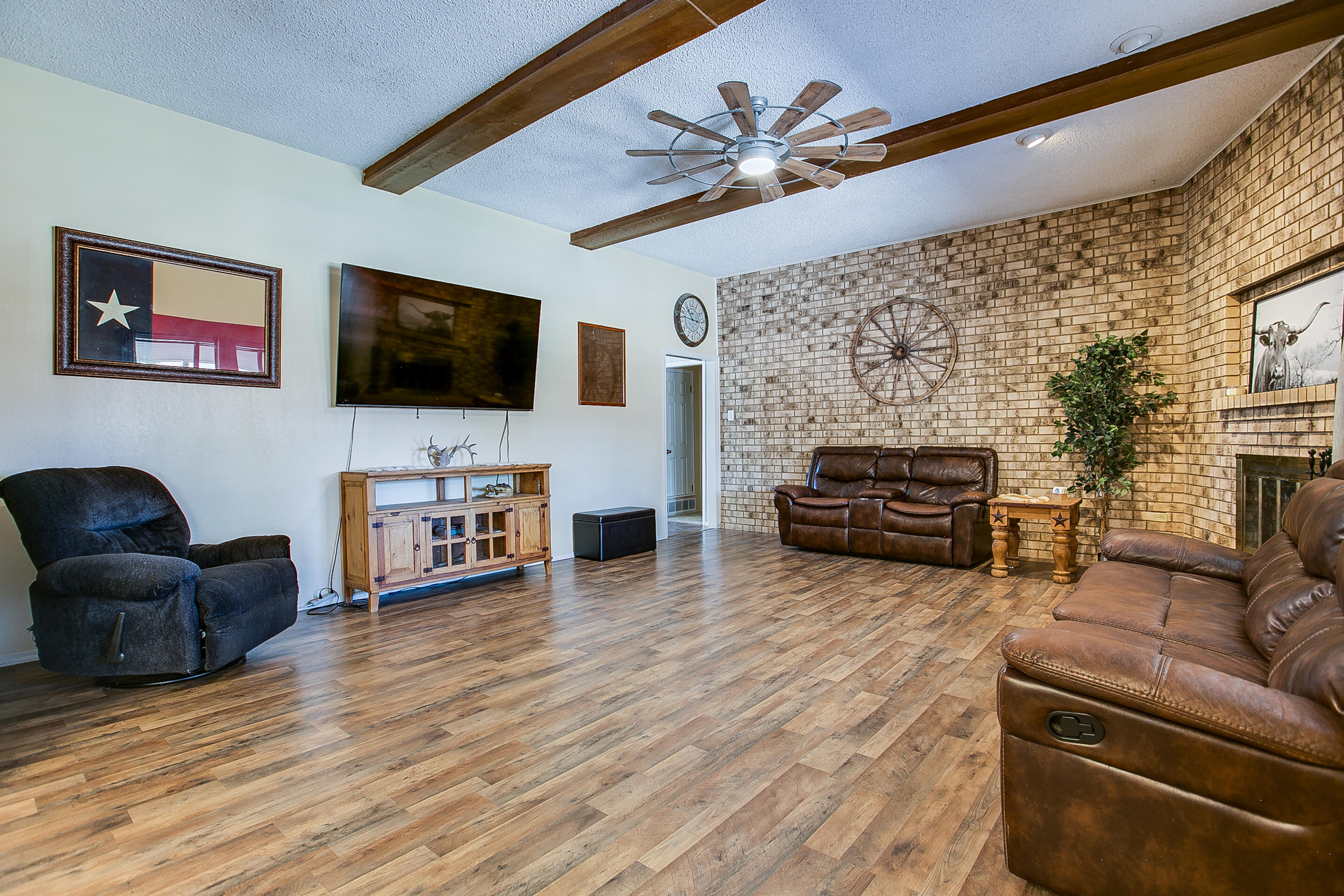 3626 Greenridge Drive Property Photo 5