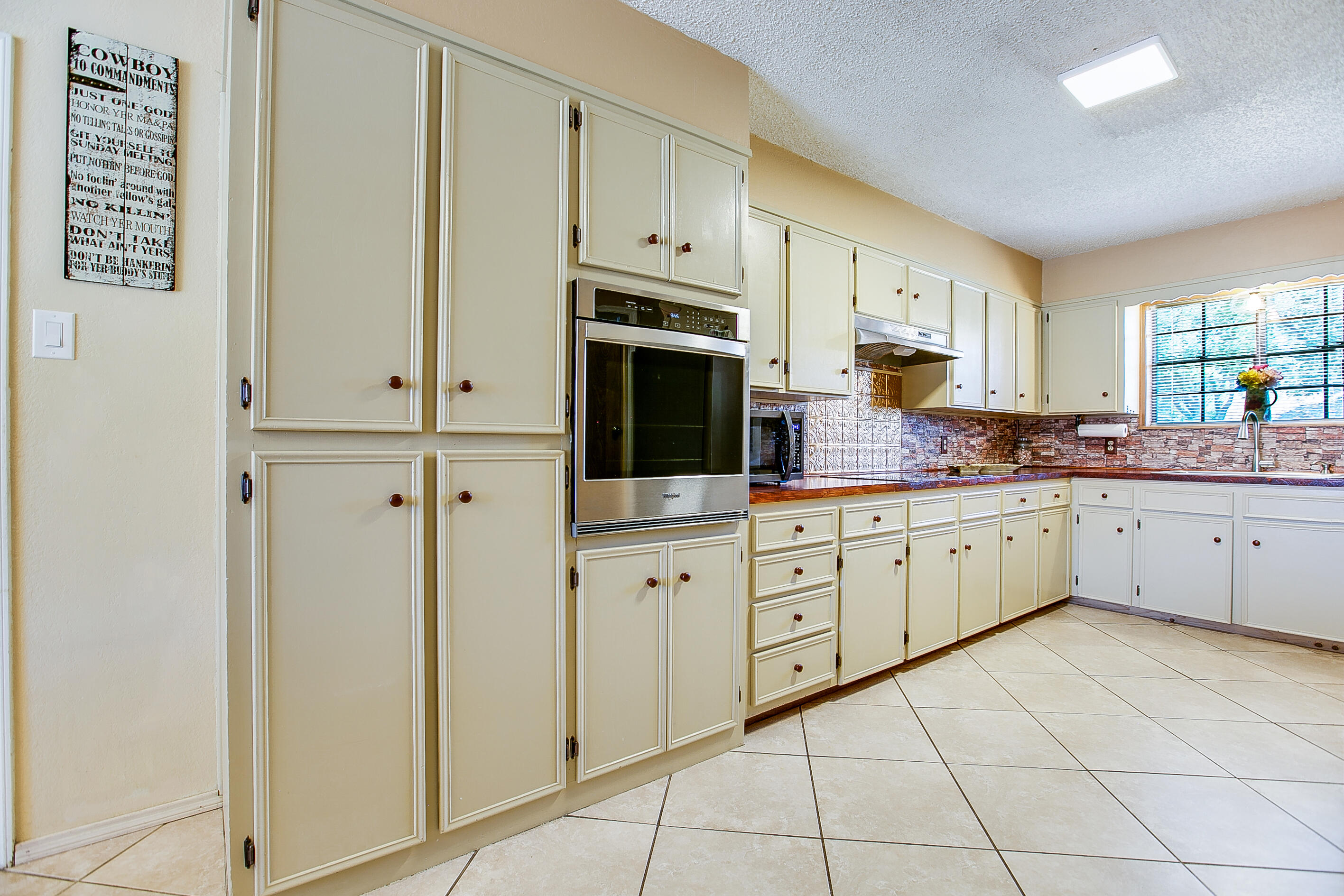 3626 Greenridge Drive Property Photo 8