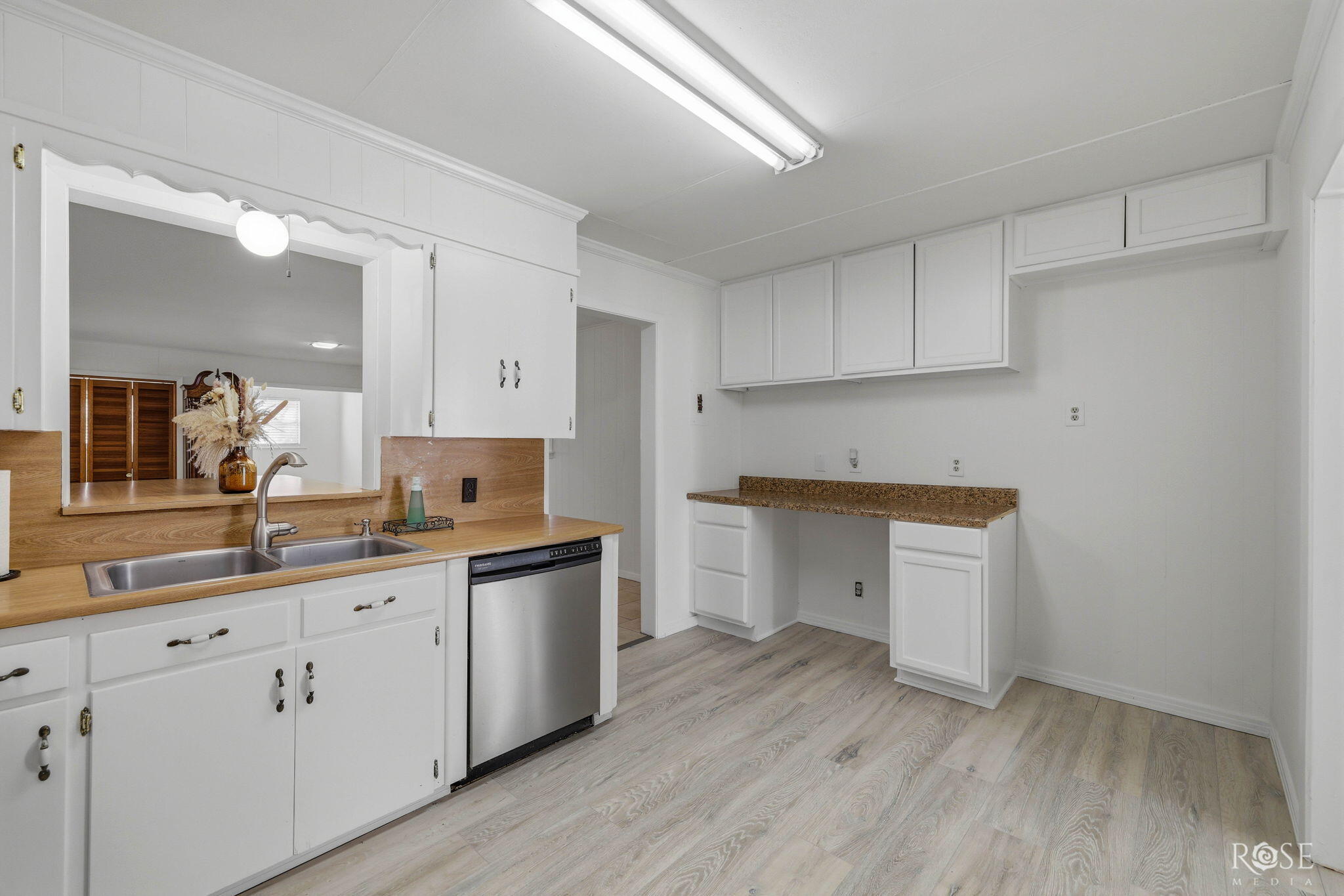 403 Angelo Boulevard Property Photo 11