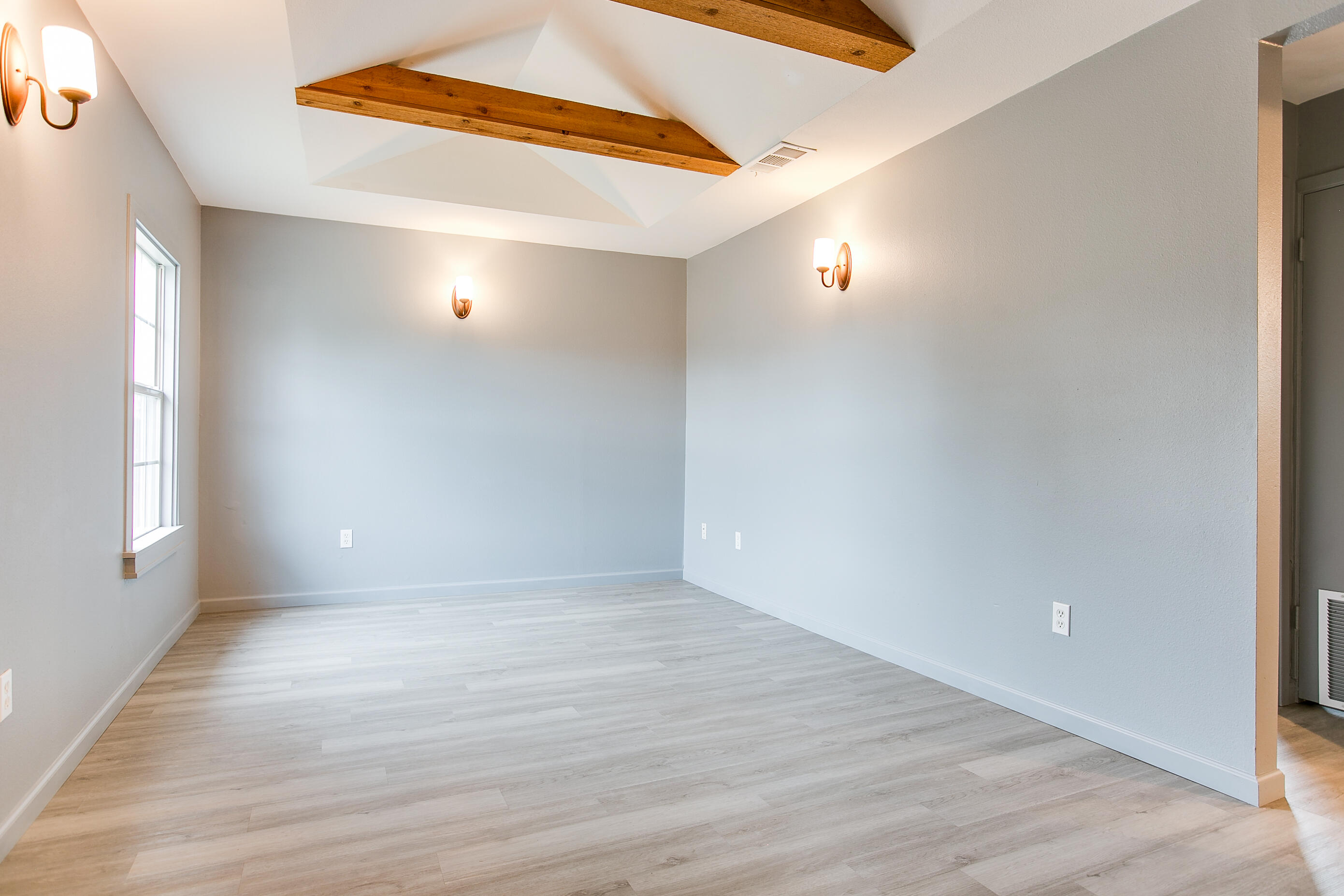 2623 Houston Street Property Photo 6