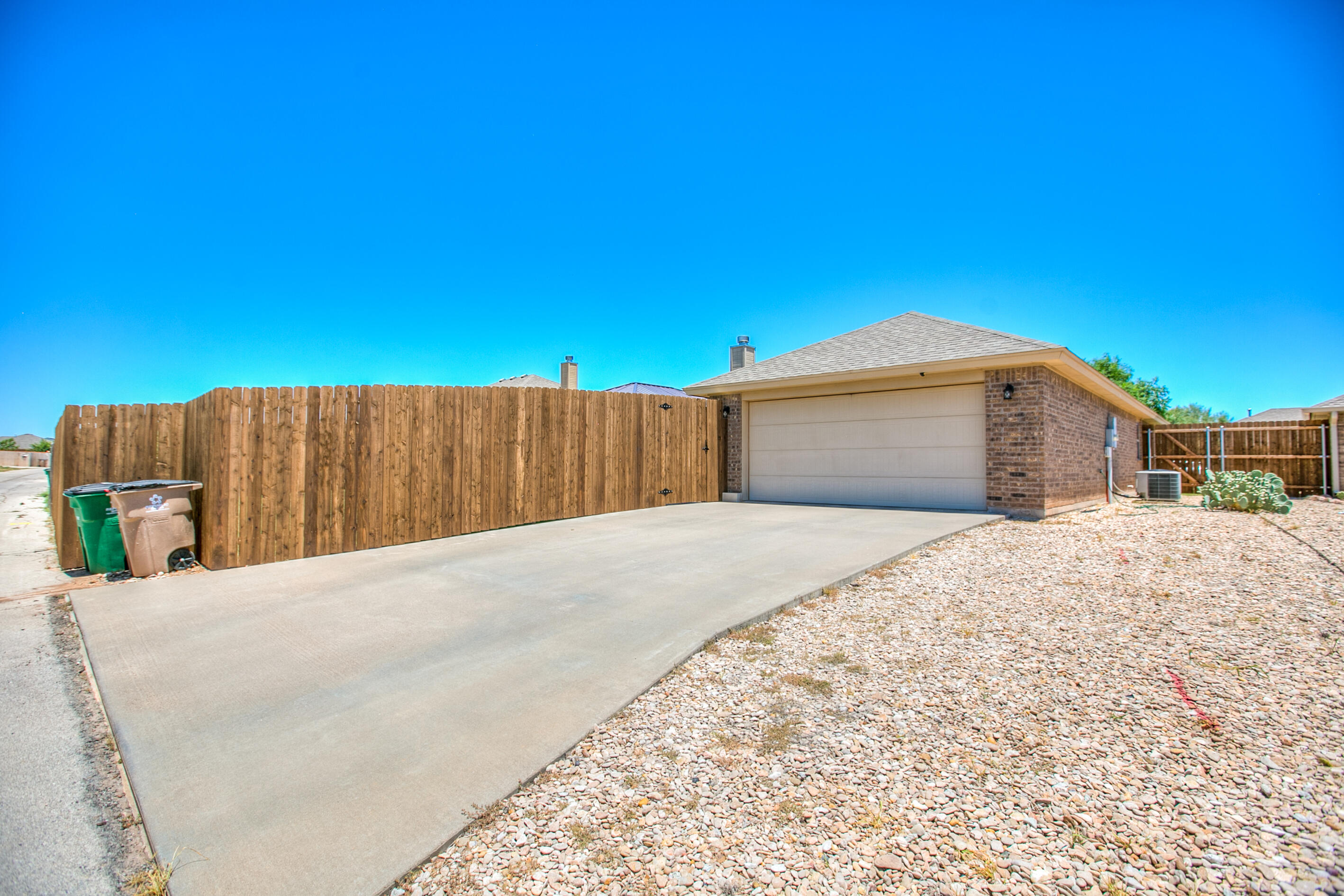 4189 Huntleigh Drive Property Photo 33