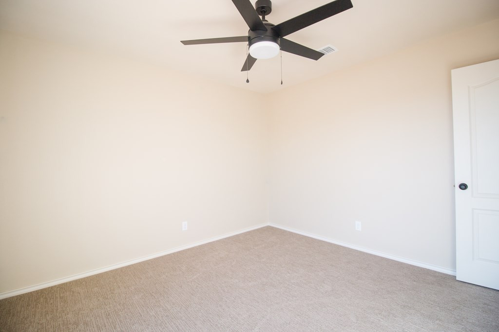 5405 Coral Way Property Photo 15