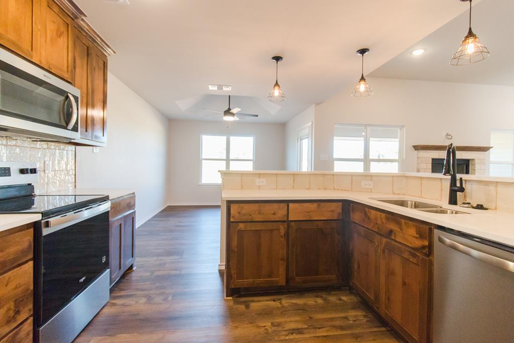 5417 Coral Way Property Photo 7