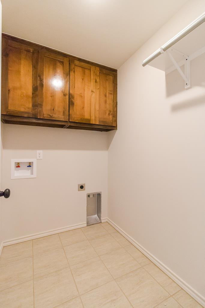 5417 Coral Way Property Photo 10