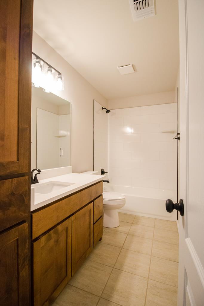 5417 Coral Way Property Photo 18