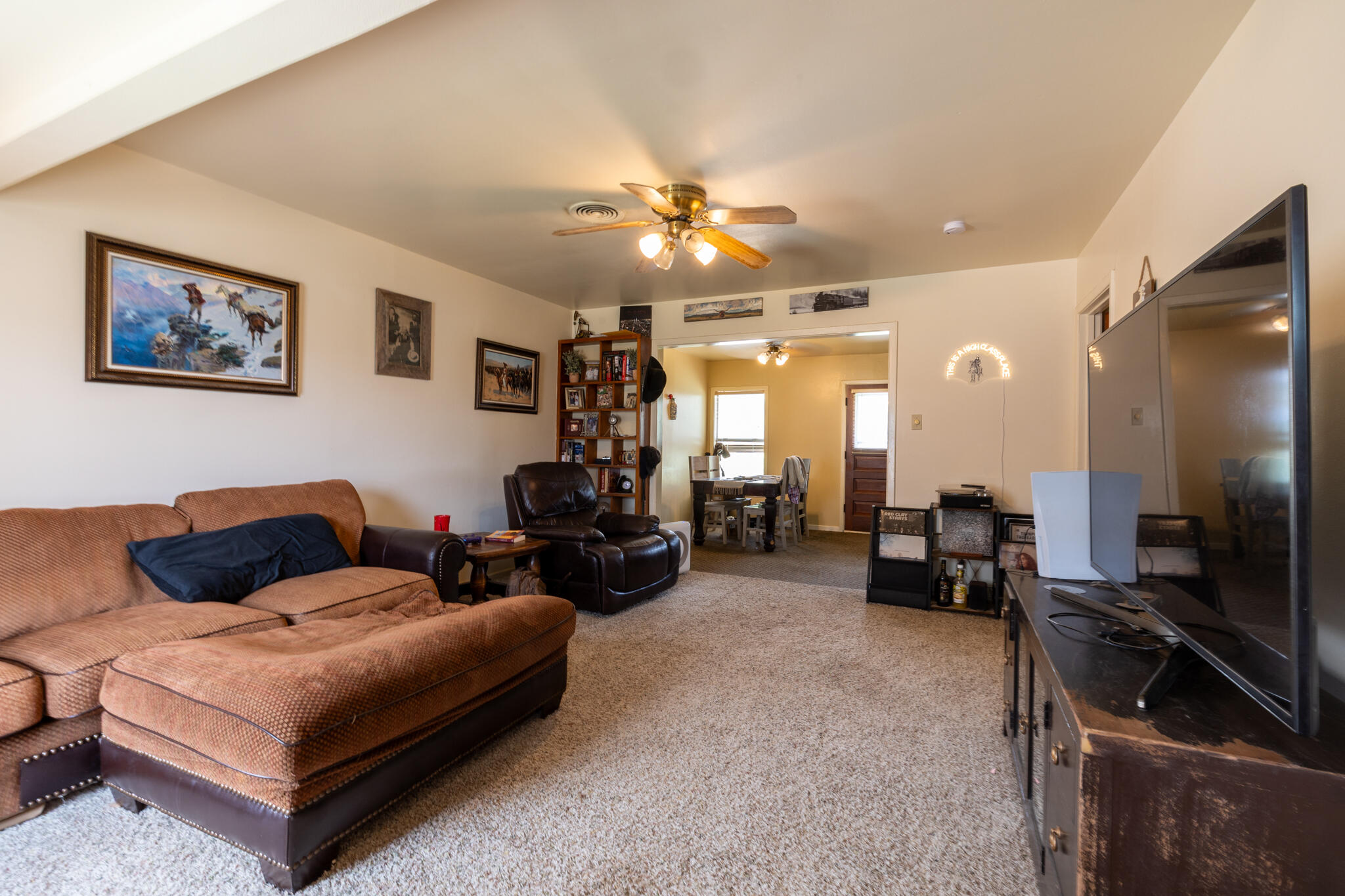 1208 Beall Street Property Photo 4