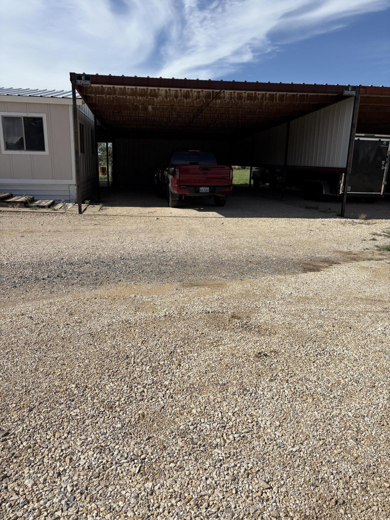 1294 W Moss Street Property Photo 3