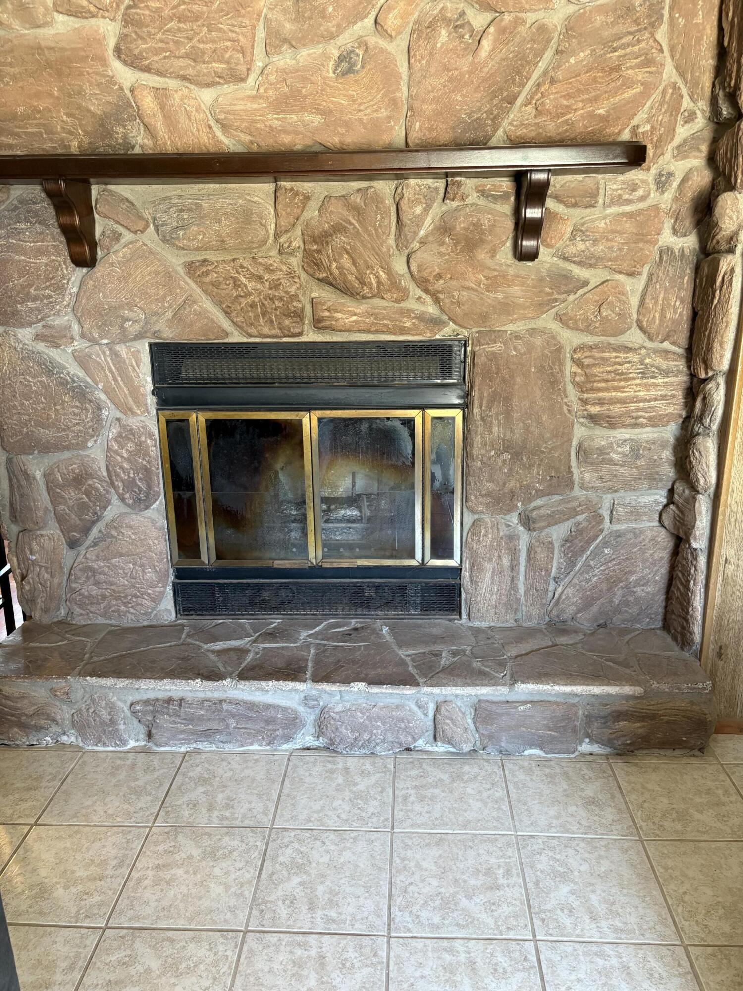 1294 W Moss Street Property Photo 12