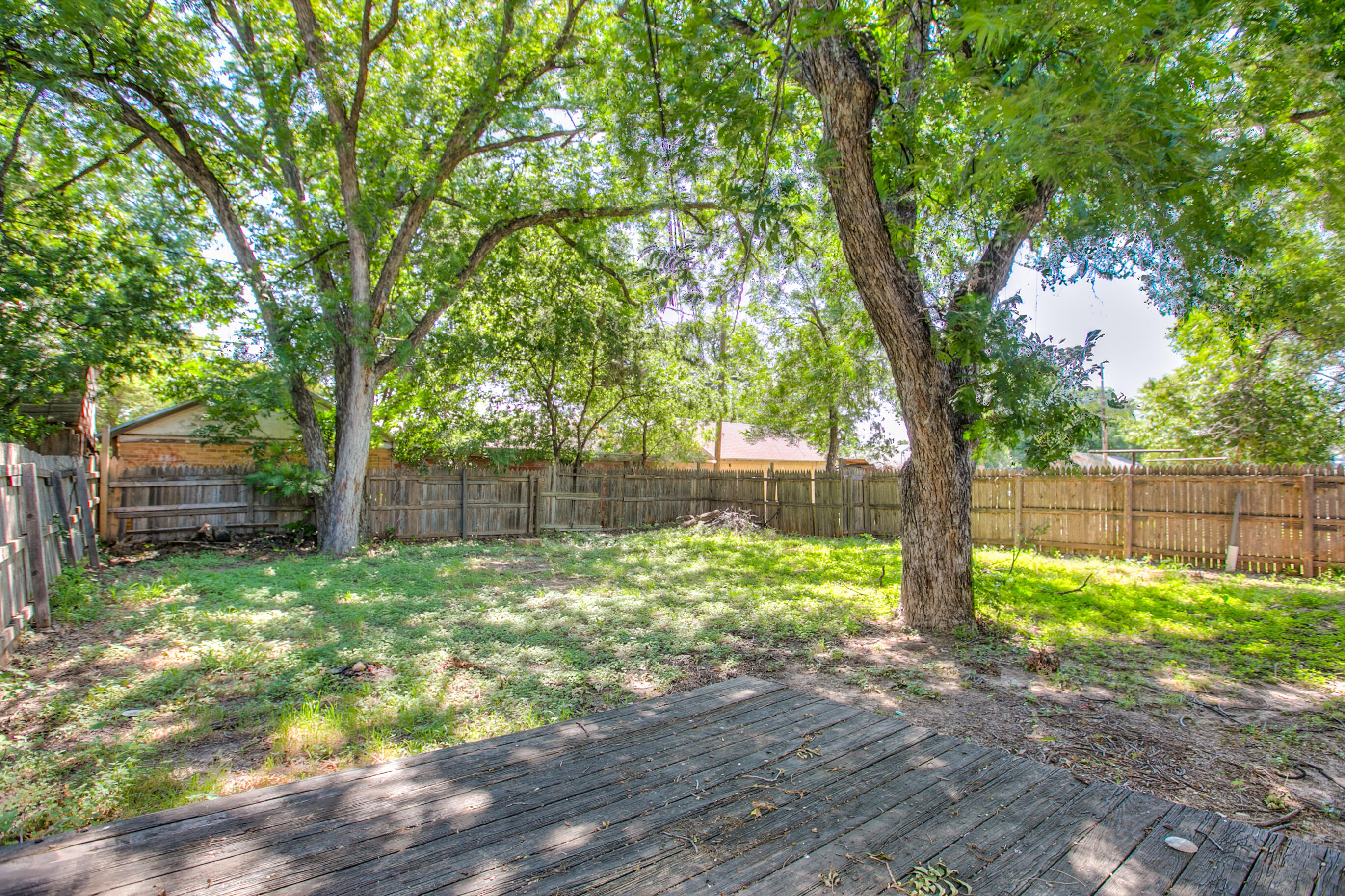 408 N Van Buren Street Property Photo 19