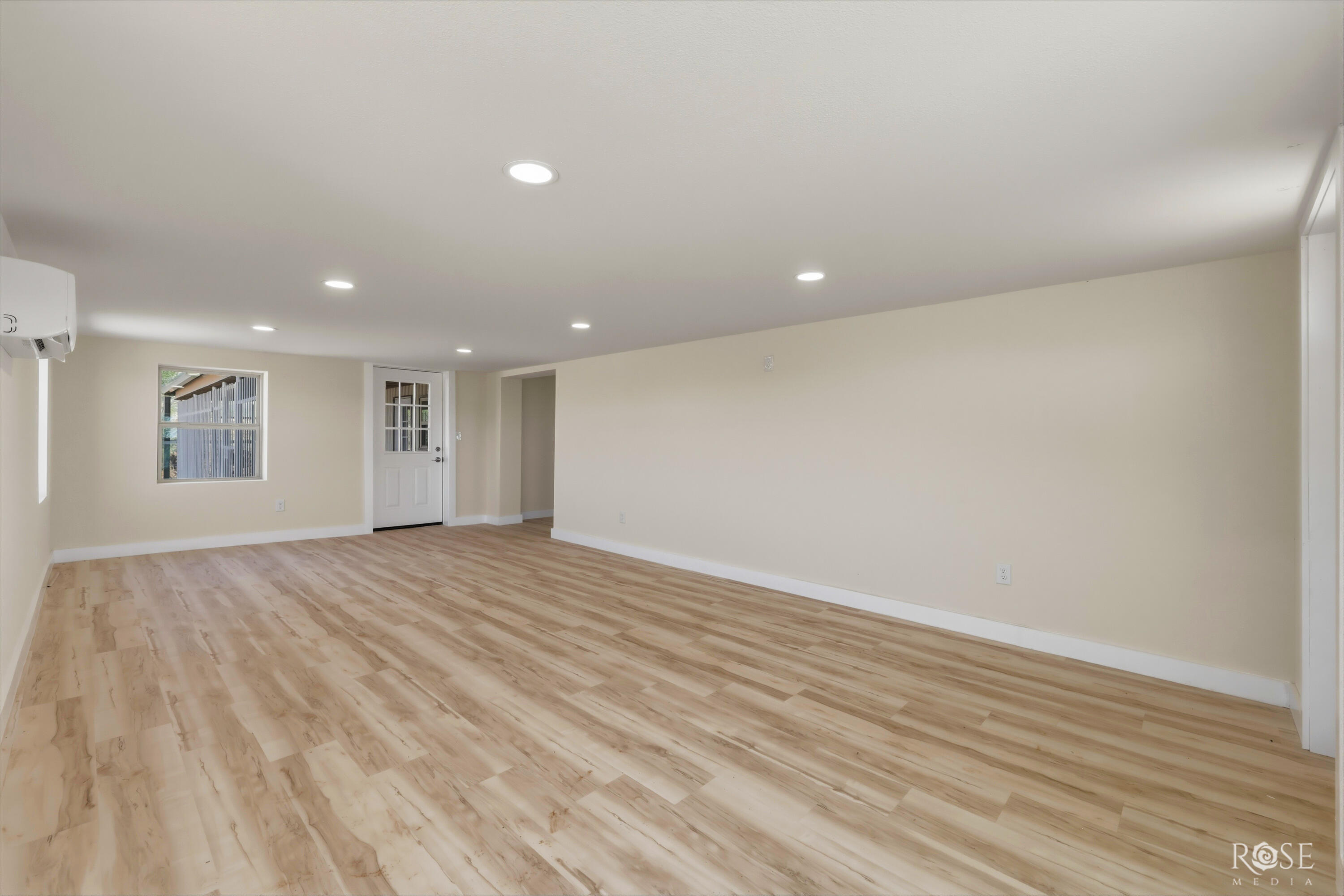 10261 N Us Highway 277 Property Photo 6