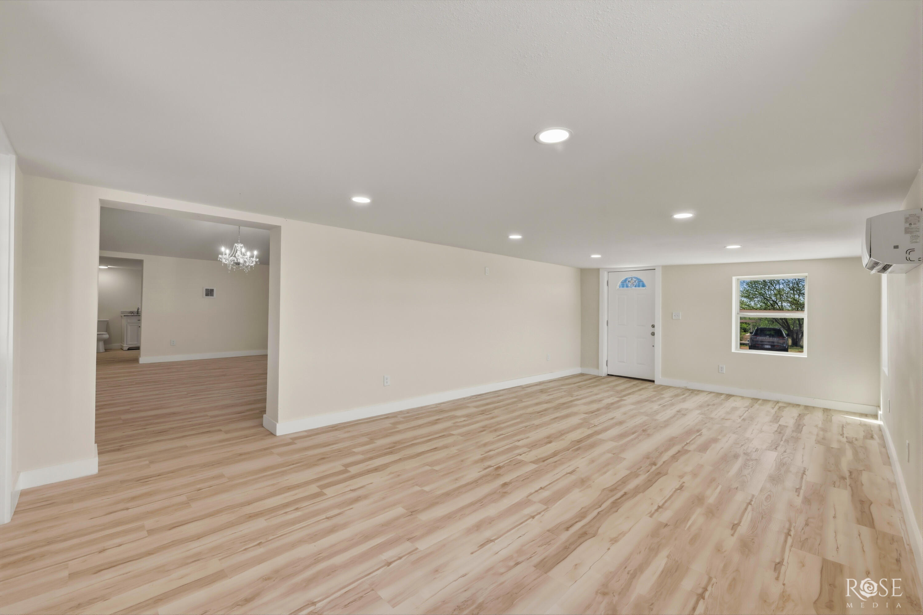 10261 N Us Highway 277 Property Photo 7