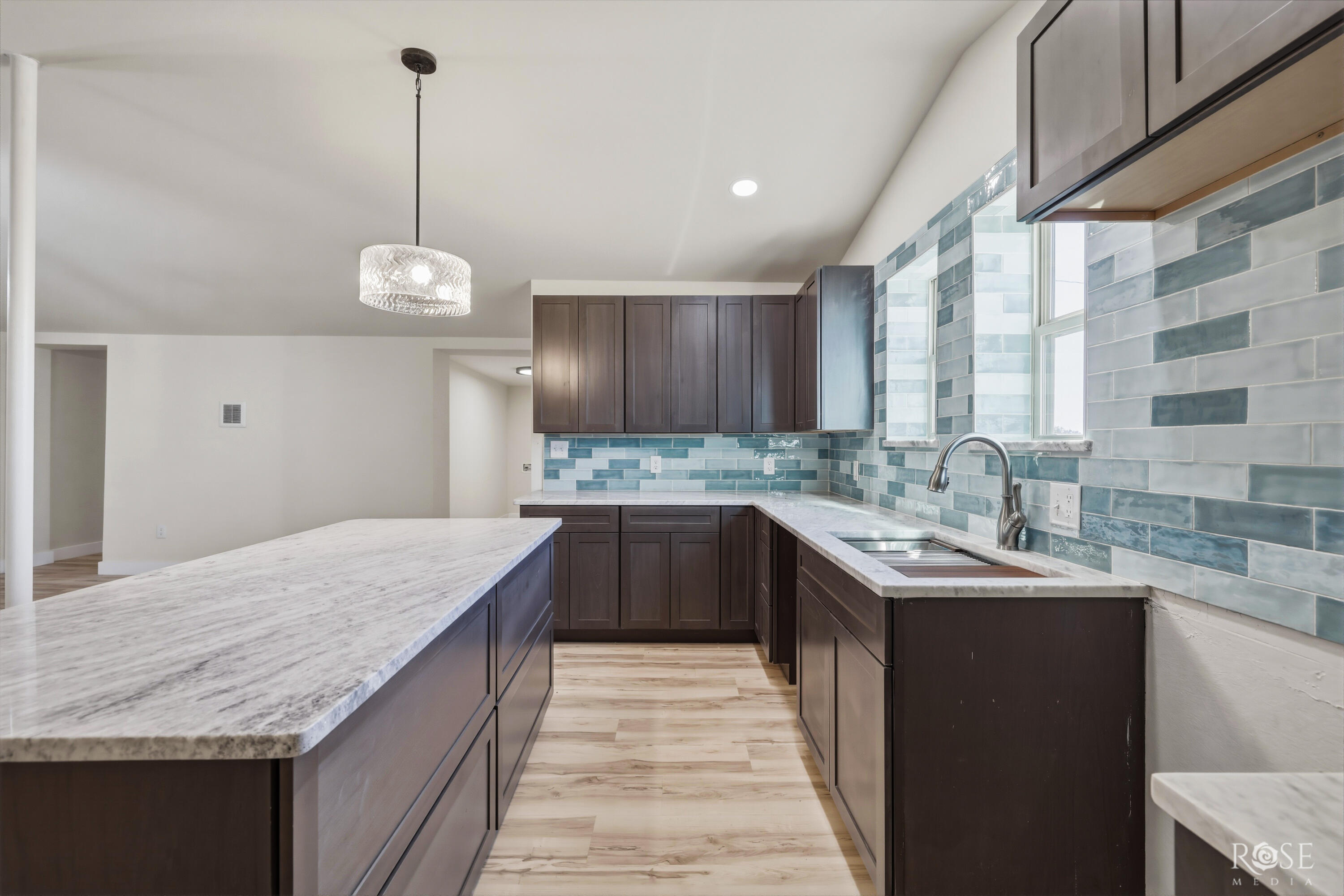 10261 N Us Highway 277 Property Photo 11