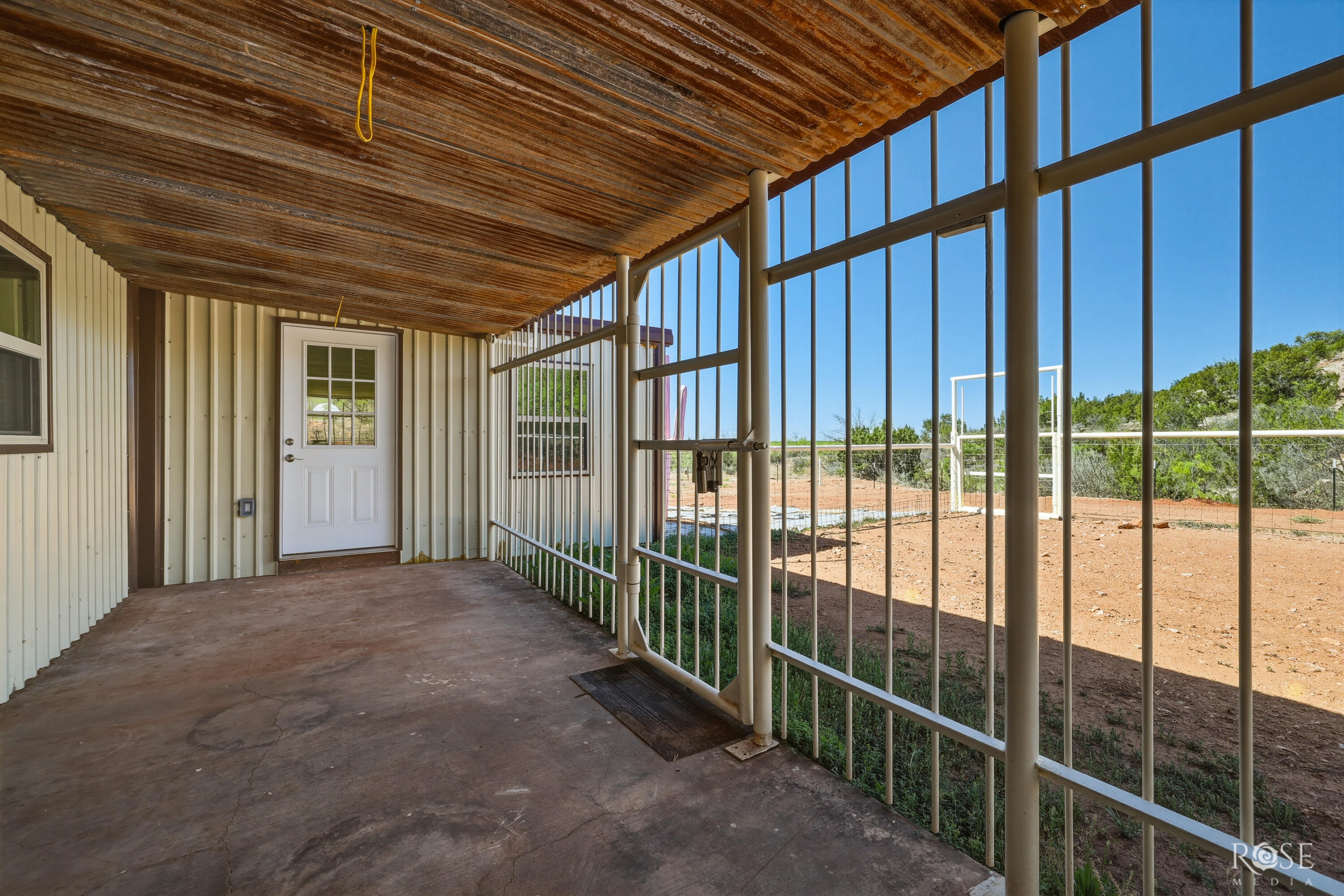 10261 N Us Highway 277 Property Photo 23