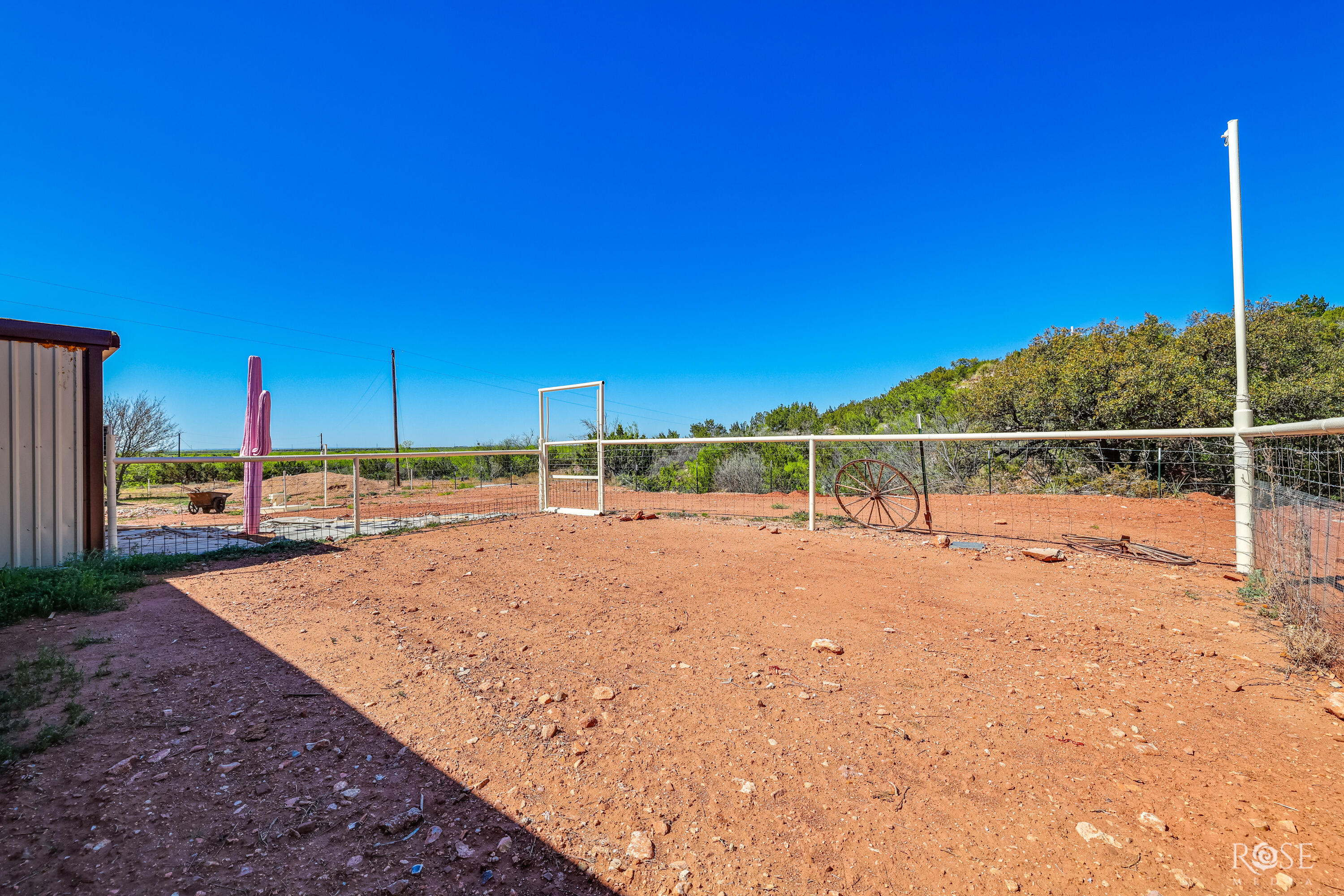 10261 N Us Highway 277 Property Photo 24