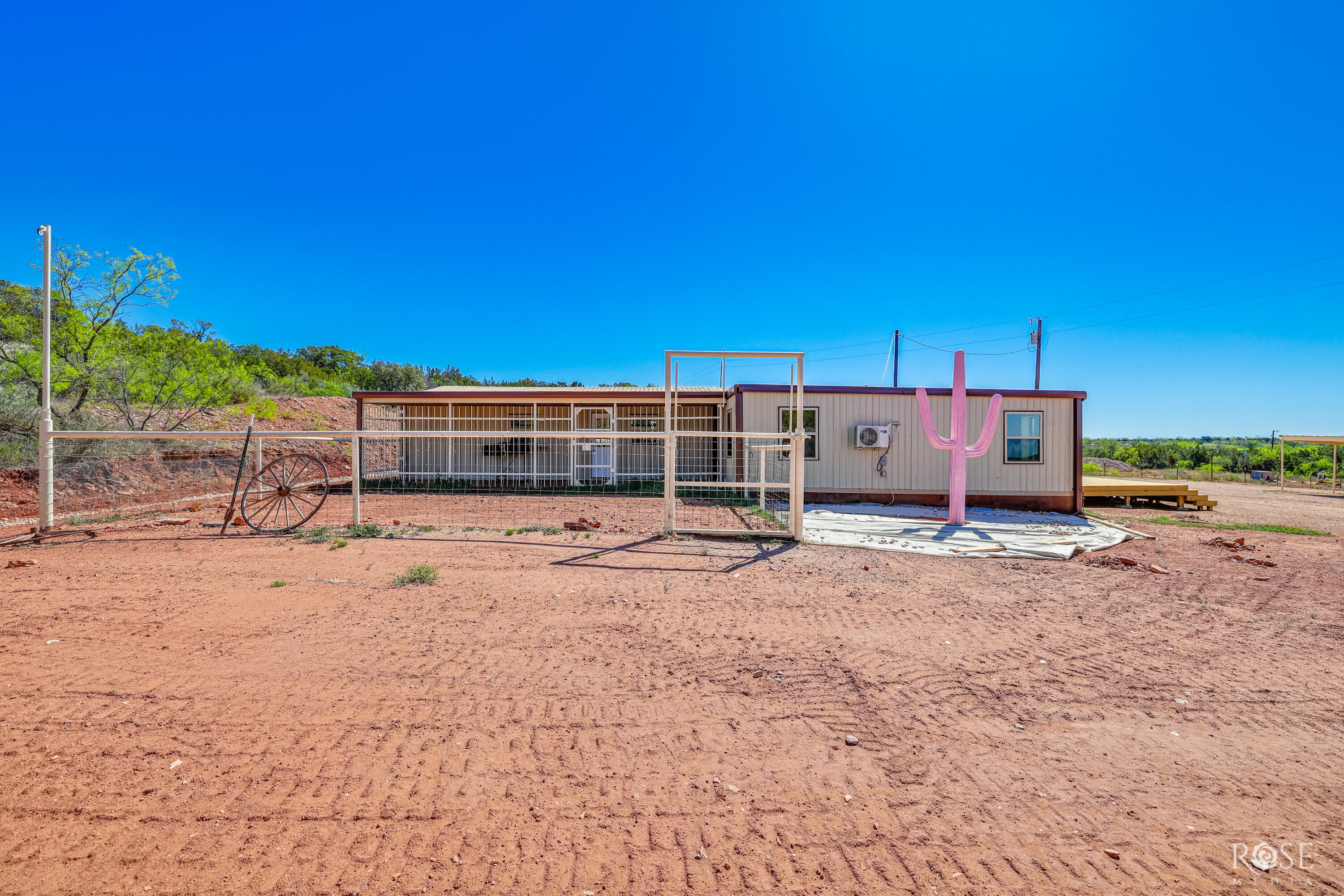 10261 N Us Highway 277 Property Photo 28