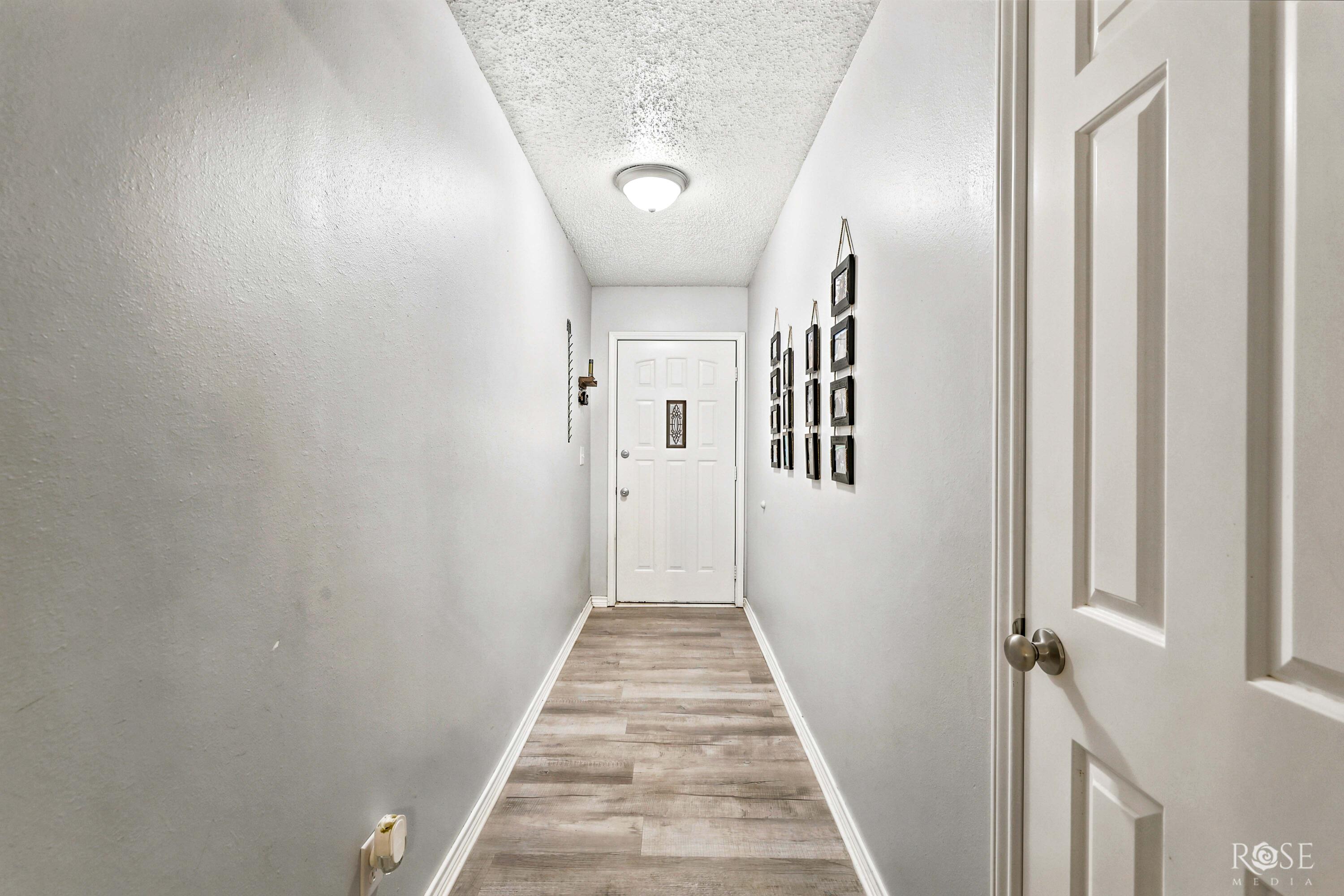 15977 Fitzgerald Drive Property Photo 8