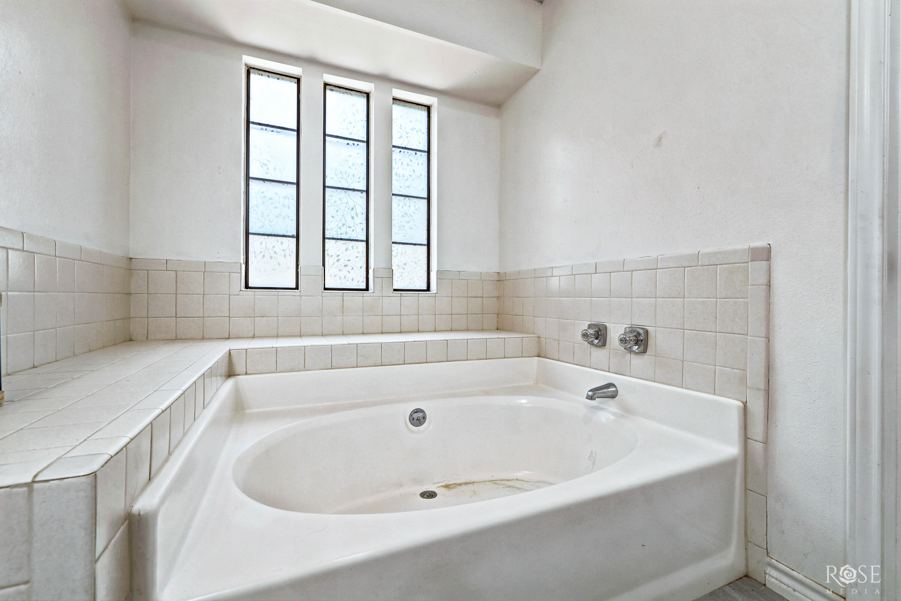 15977 Fitzgerald Drive Property Photo 21