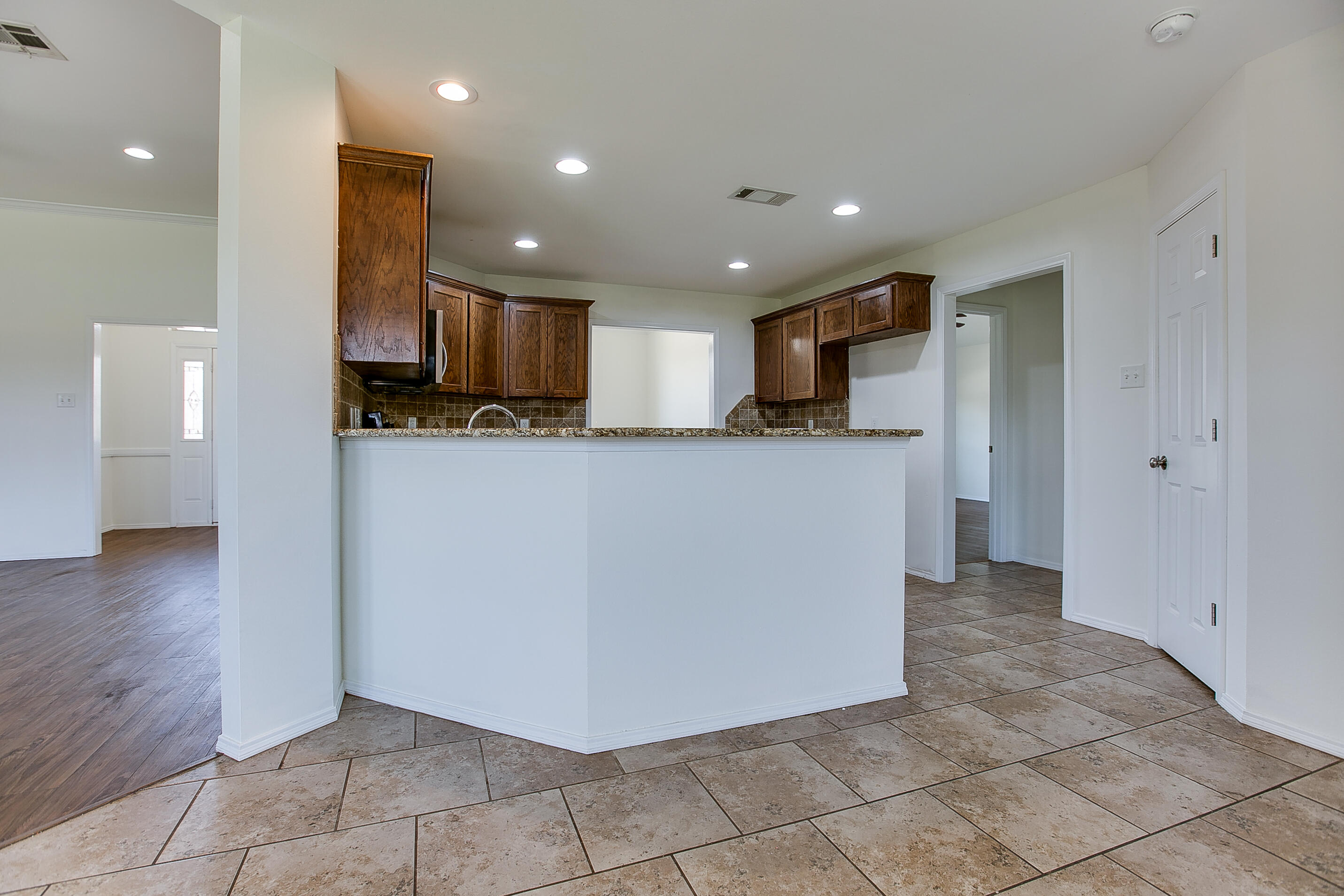 3630 Shadyhill Drive Property Photo 11