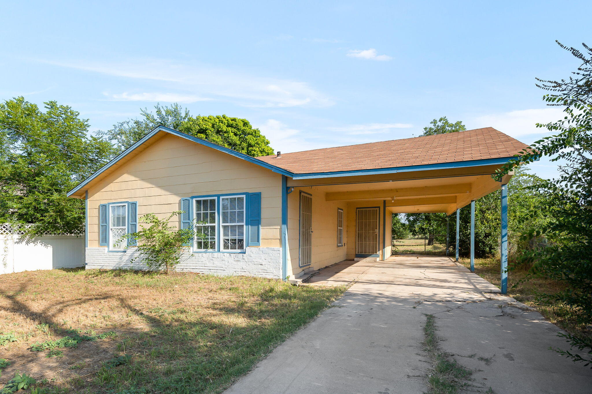 615 Era Street Property Photo 3