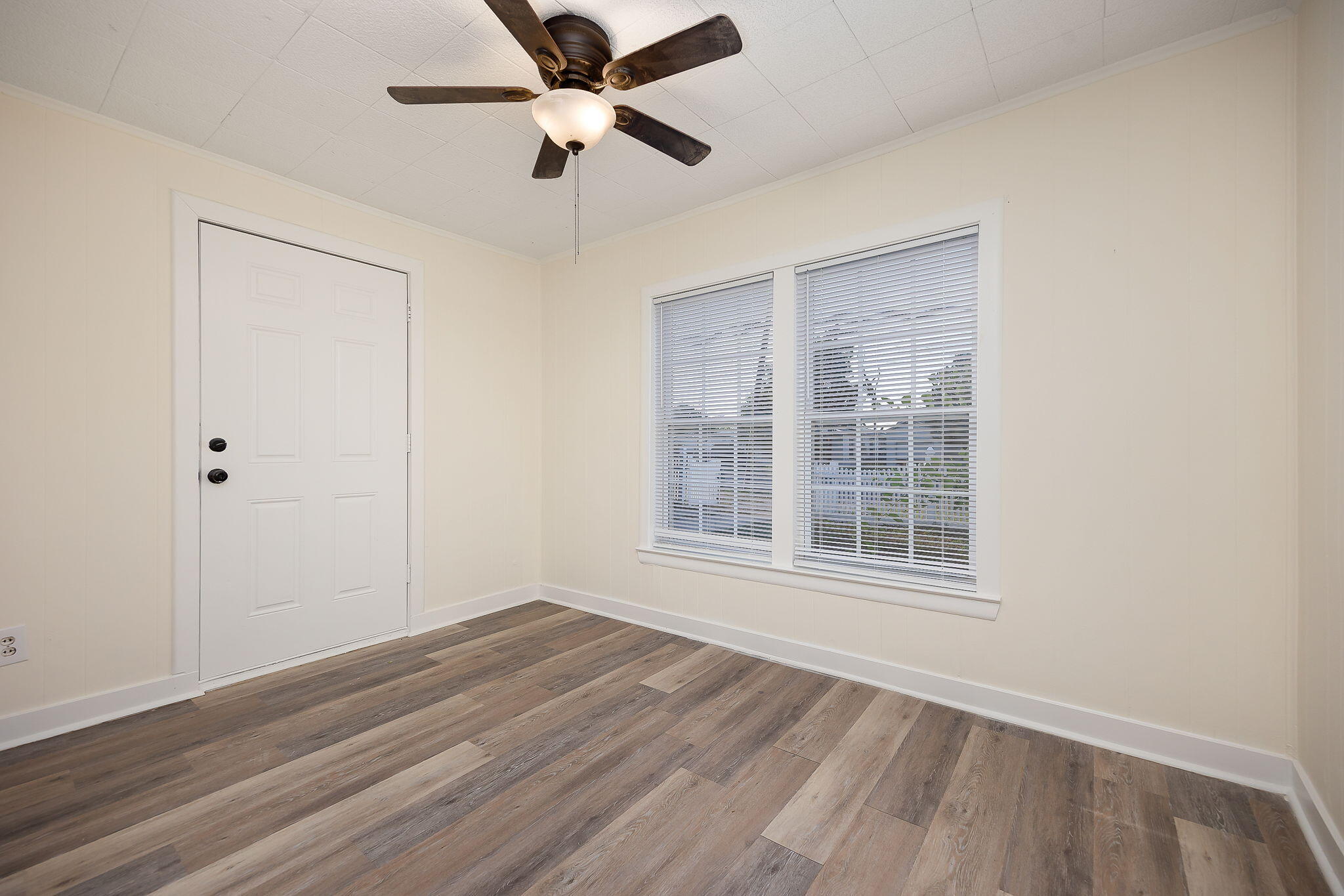 615 Era Street Property Photo 10