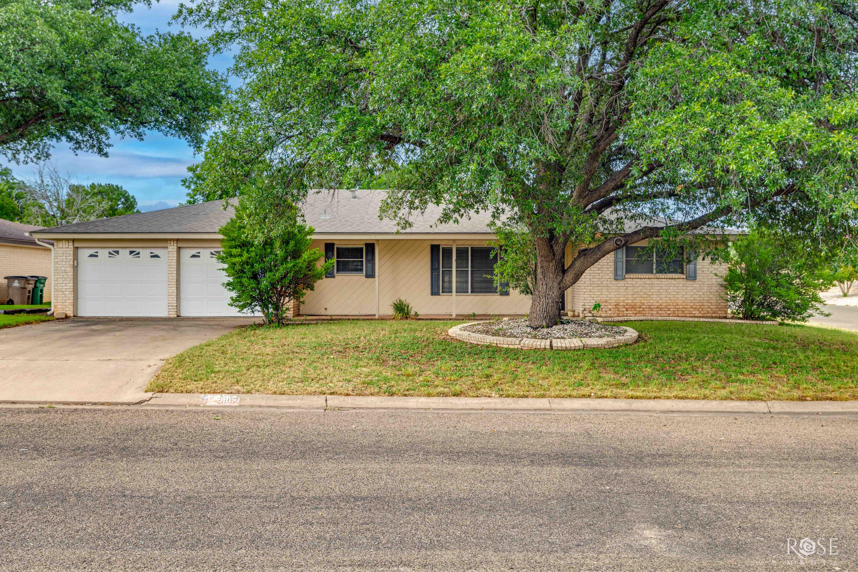 3802 Driftwood Drive Property Photo 1