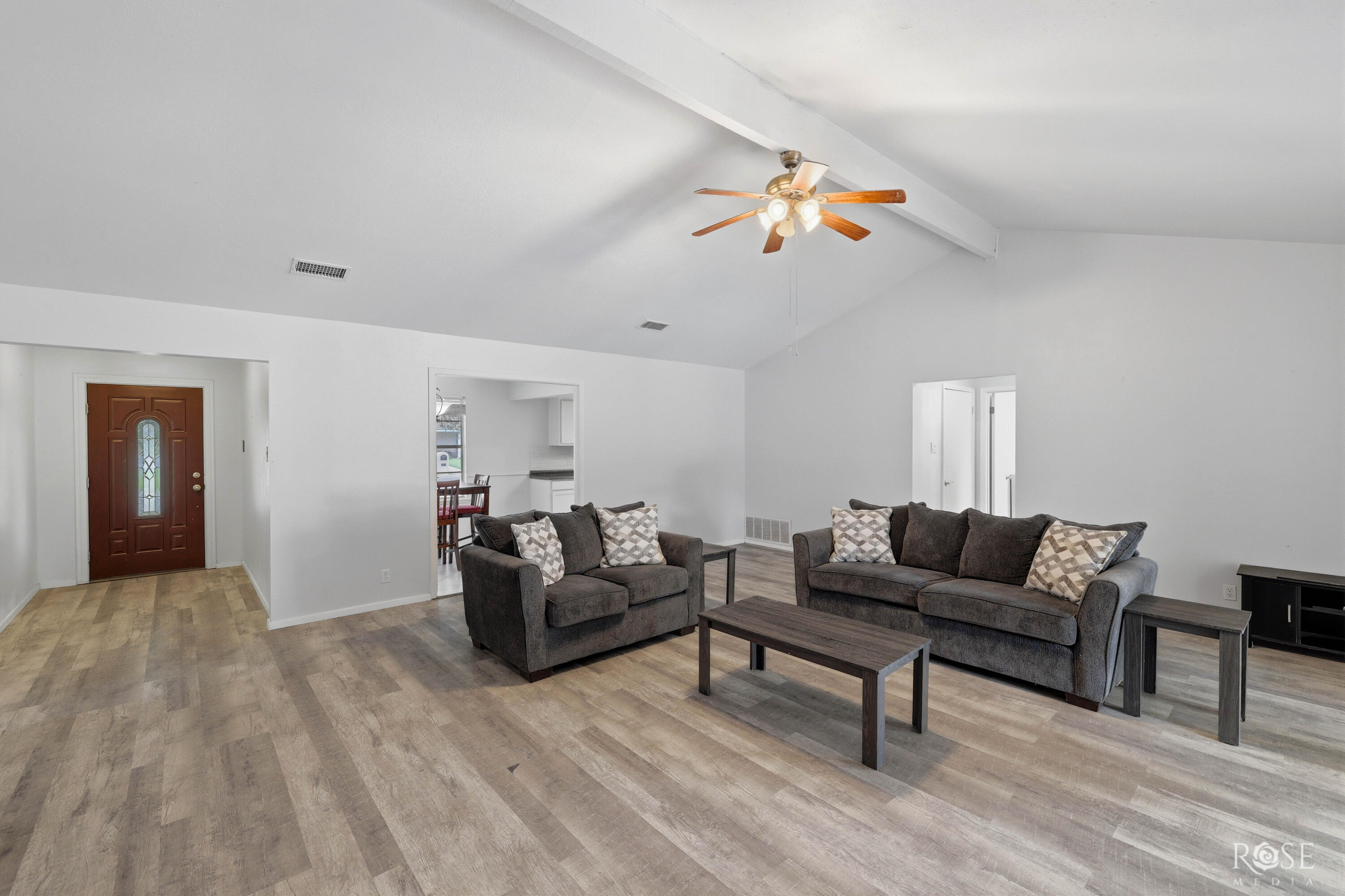 3802 Driftwood Drive Property Photo 9