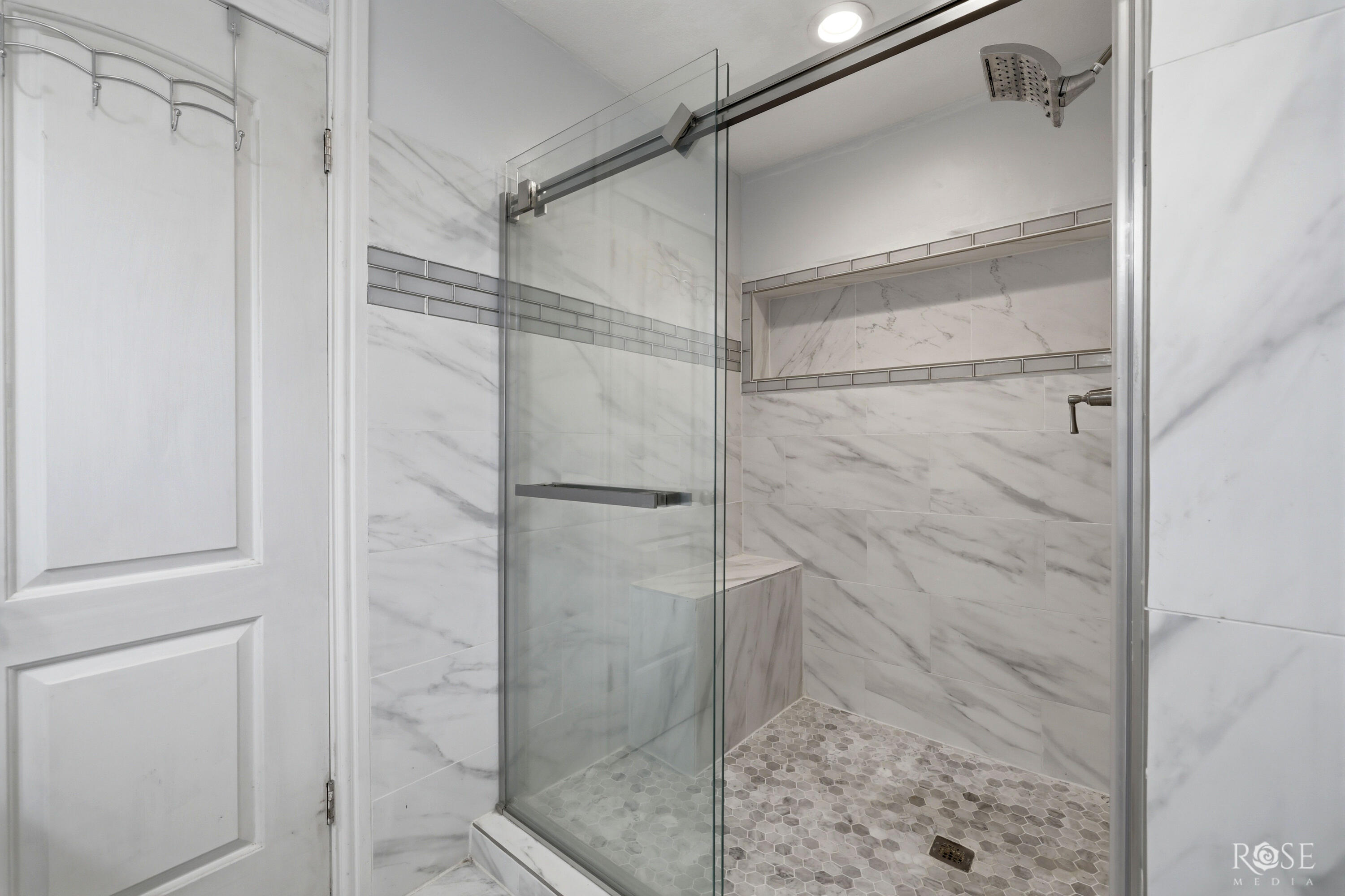 3802 Driftwood Drive Property Photo 17