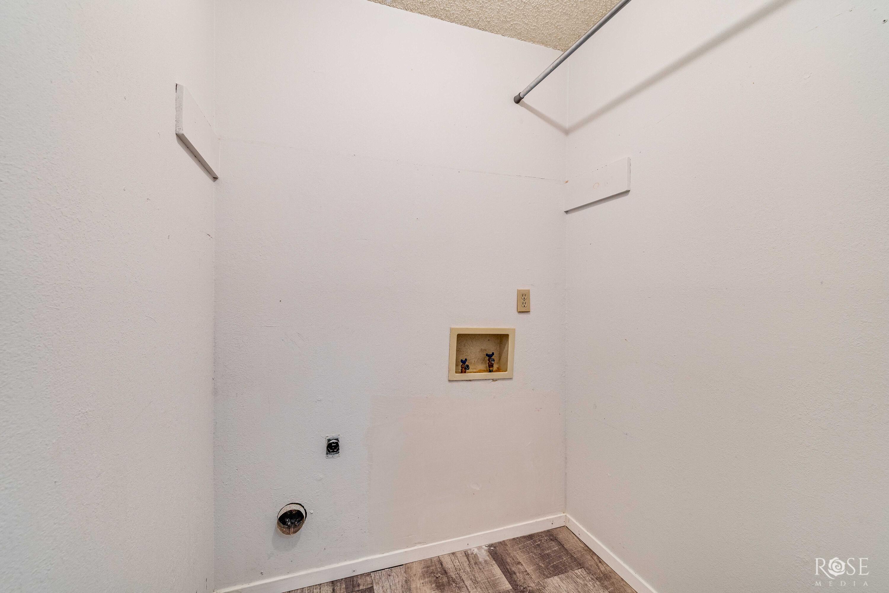 3802 Driftwood Drive Property Photo 24