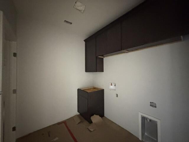 3008 Cedarhill Drive Property Photo 3