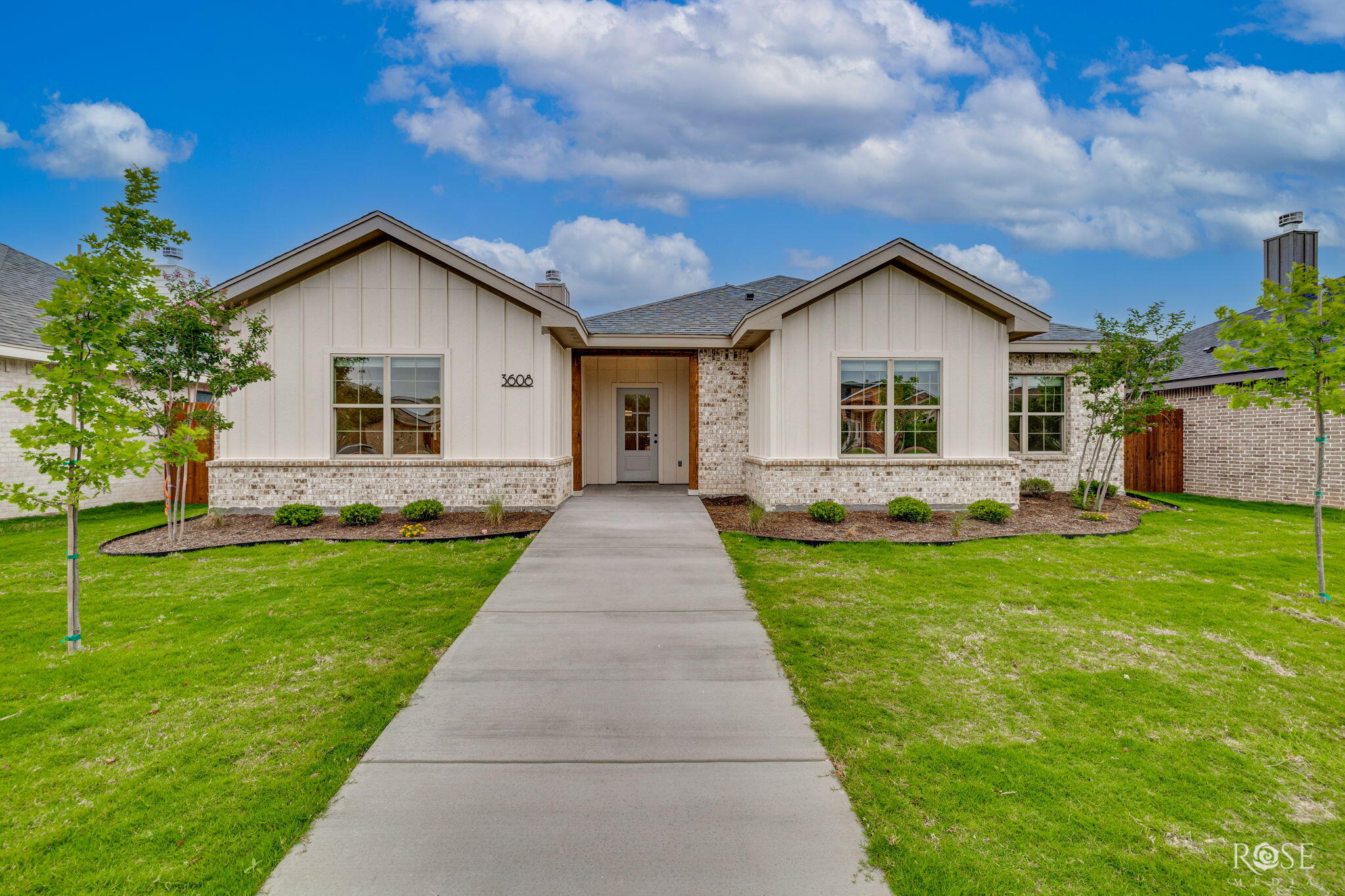 3608 Grandview Drive Property Photo 1