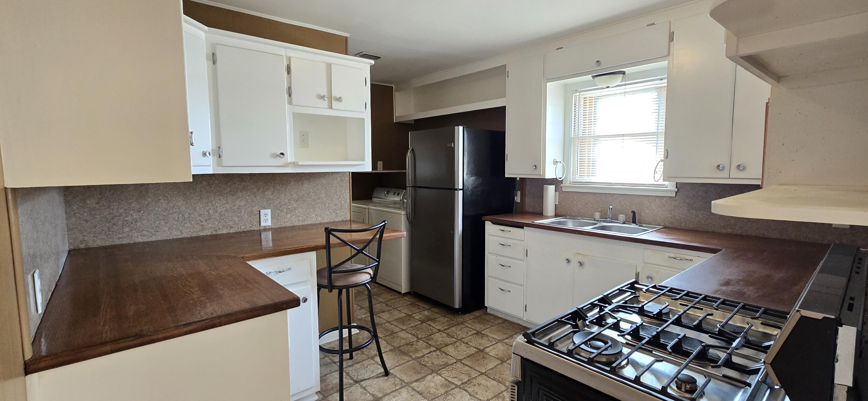 307 Pou Avenue Property Photo 6