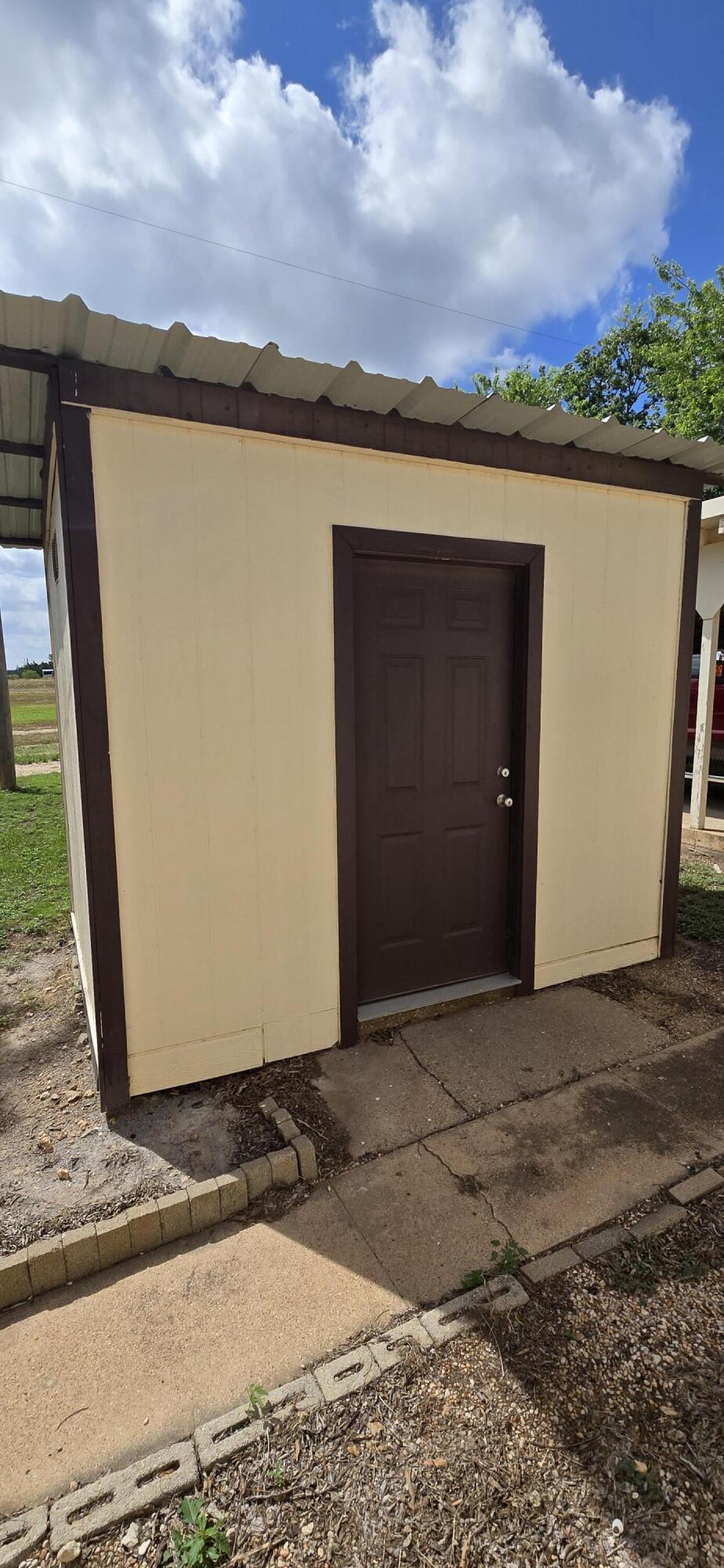 307 Pou Avenue Property Photo 16