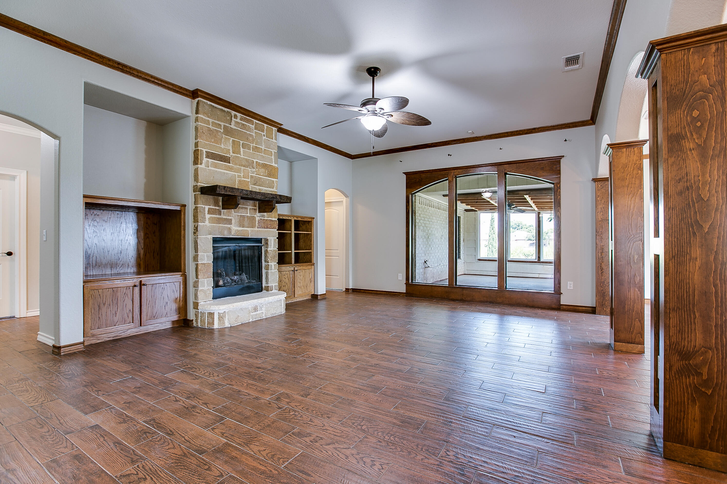 4309 Brook Hollow Lane Property Photo 6