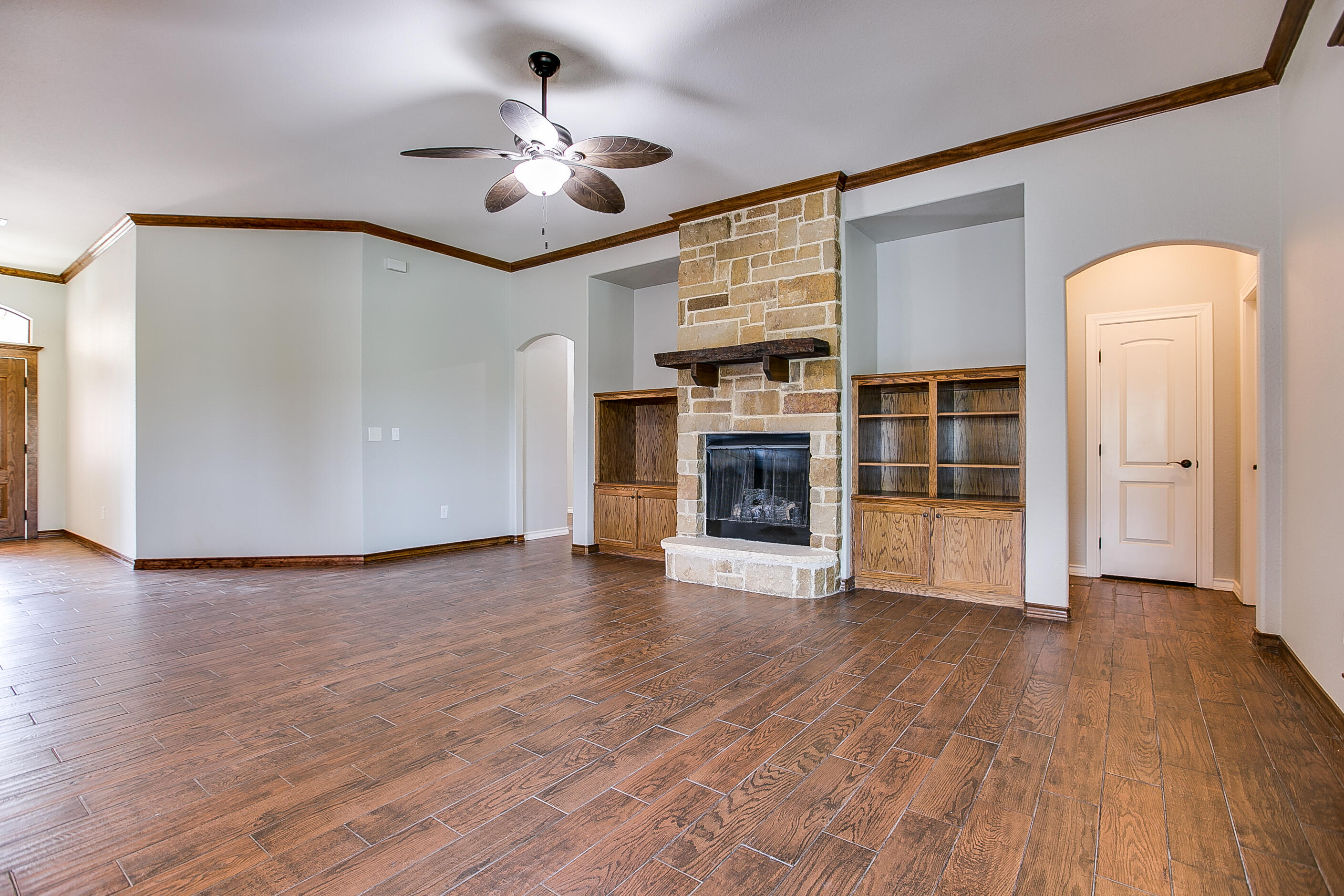 4309 Brook Hollow Lane Property Photo 7