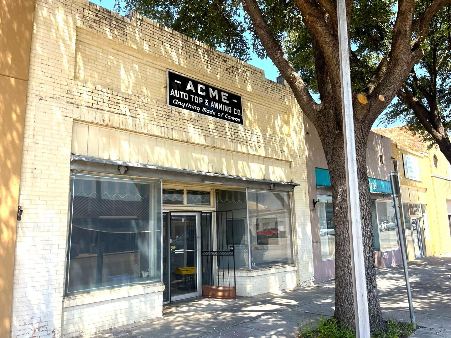 113 N Chadbourne Street Property Photo 1