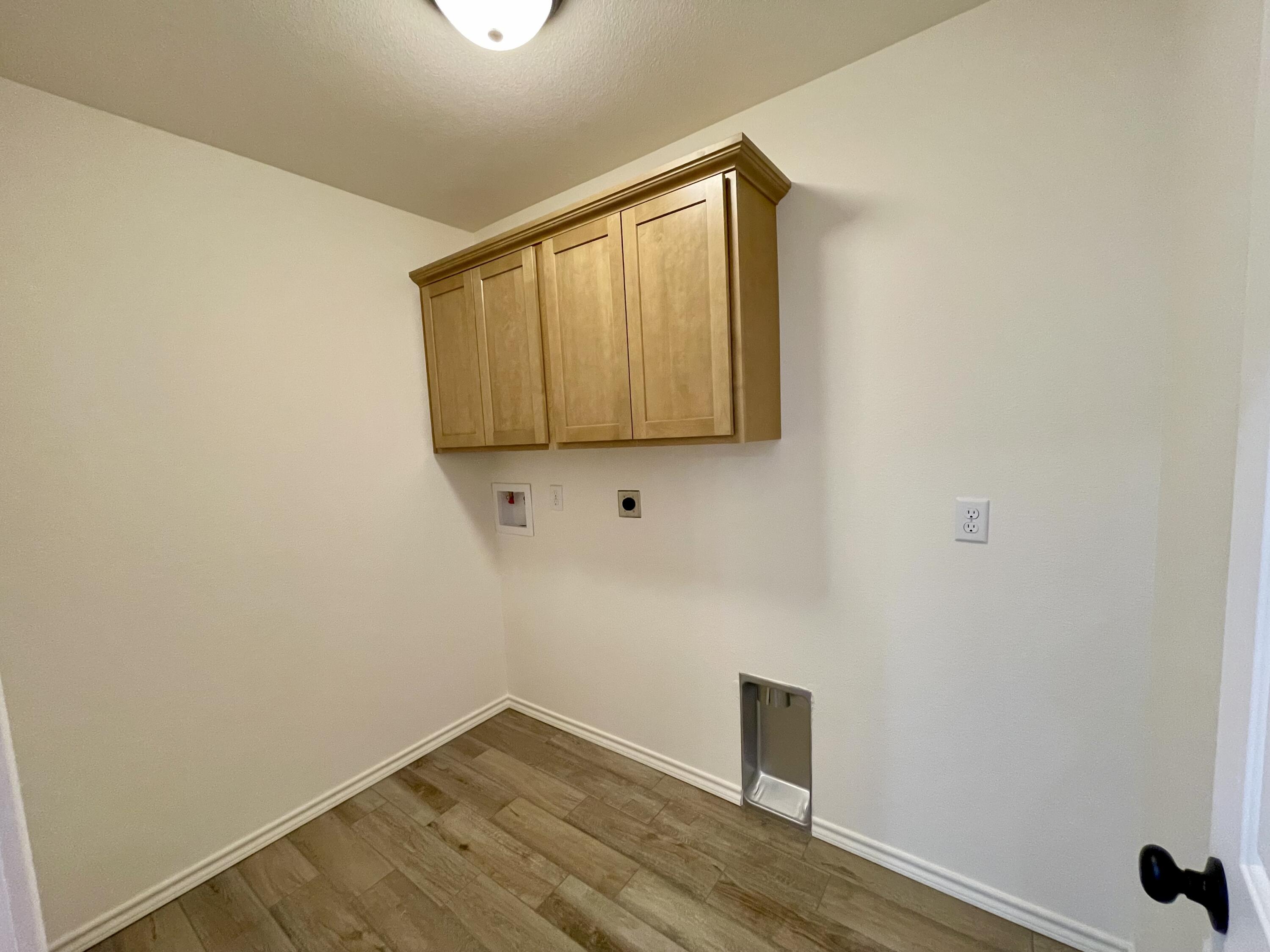 3806 Crockett Street Property Photo 6