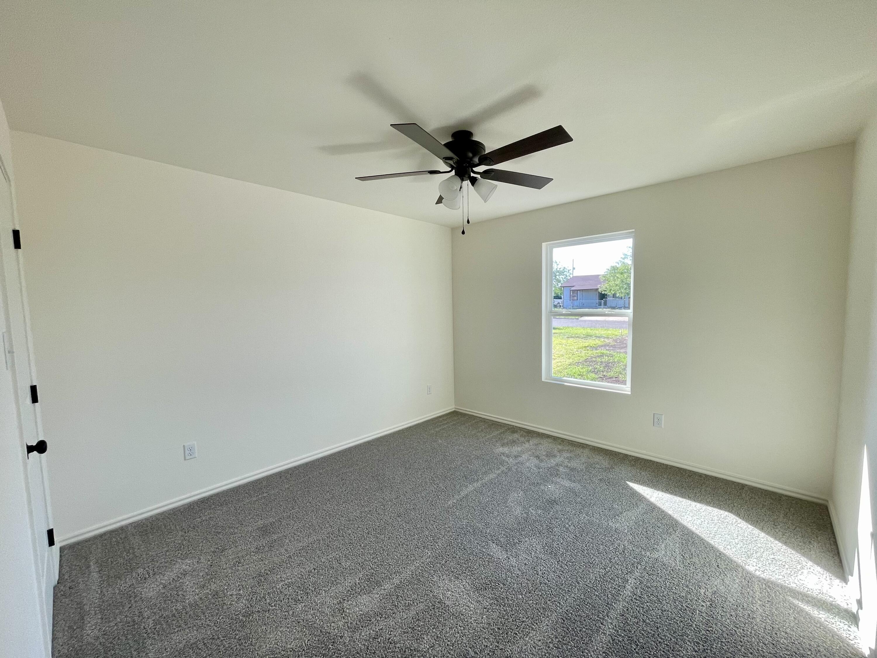 3806 Crockett Street Property Photo 7