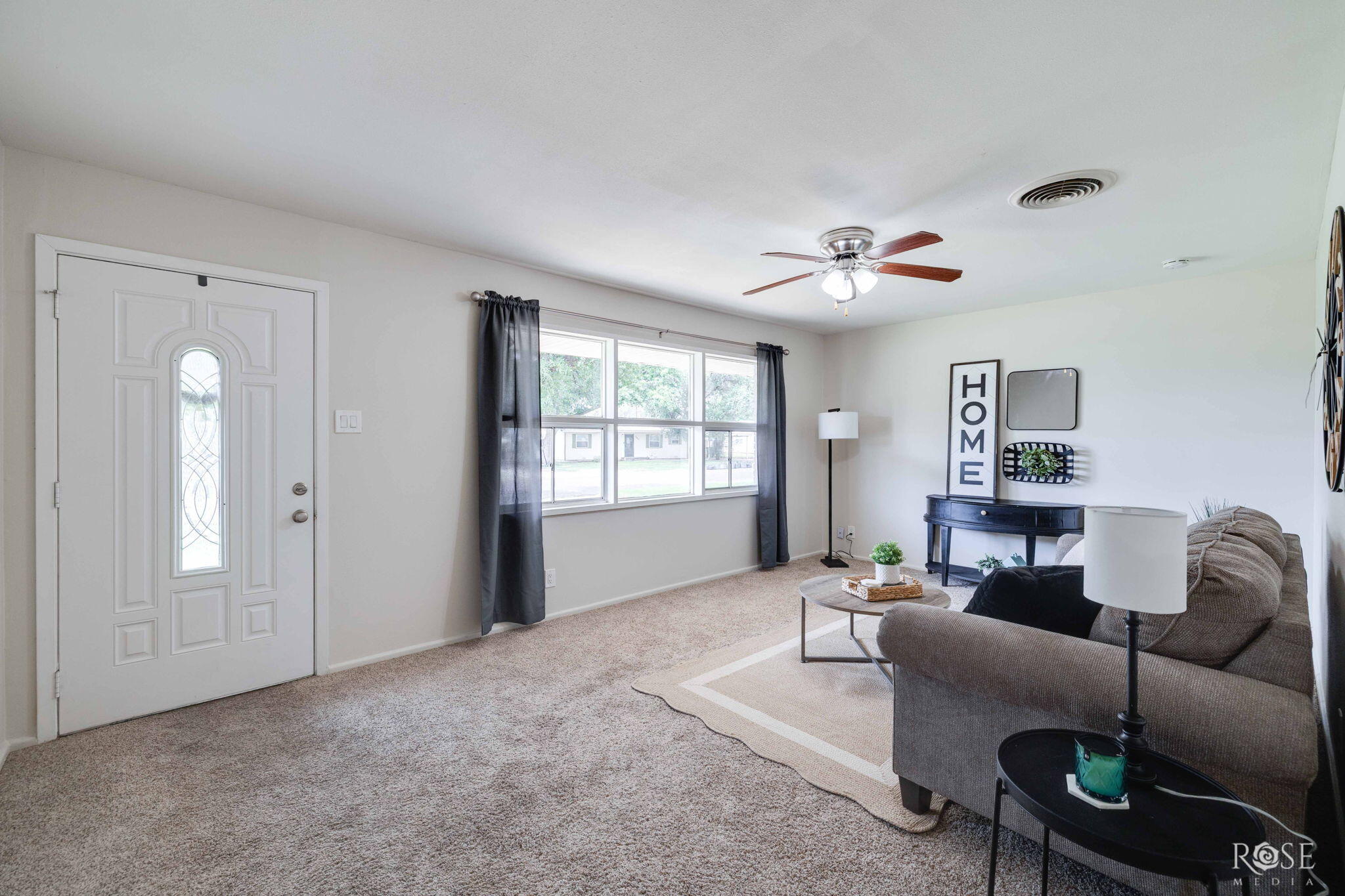 2516 University Avenue Property Photo 4