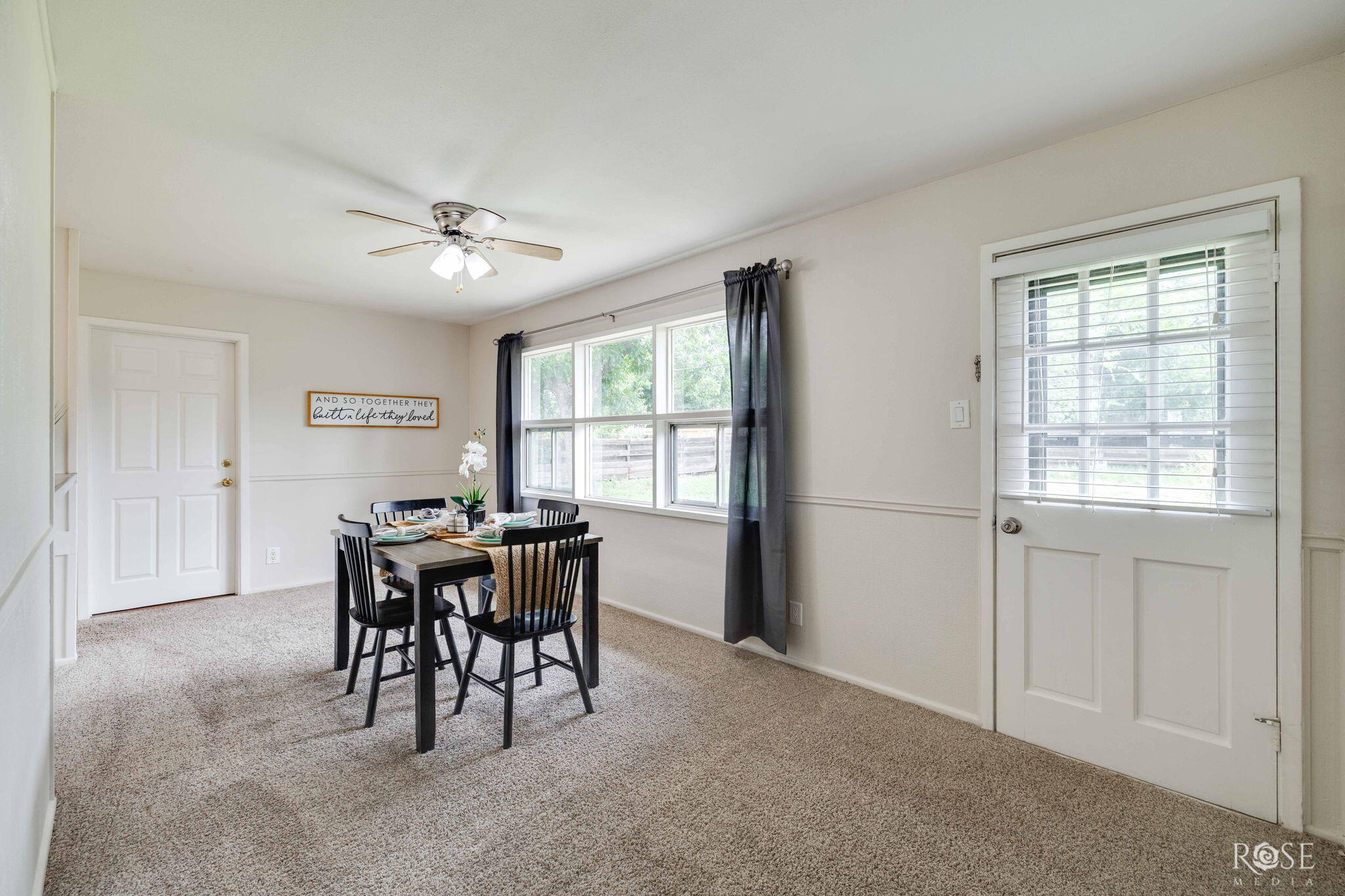 2516 University Avenue Property Photo 13