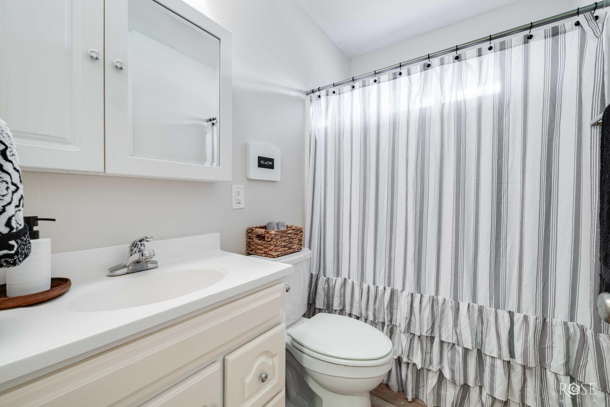 2516 University Avenue Property Photo 16