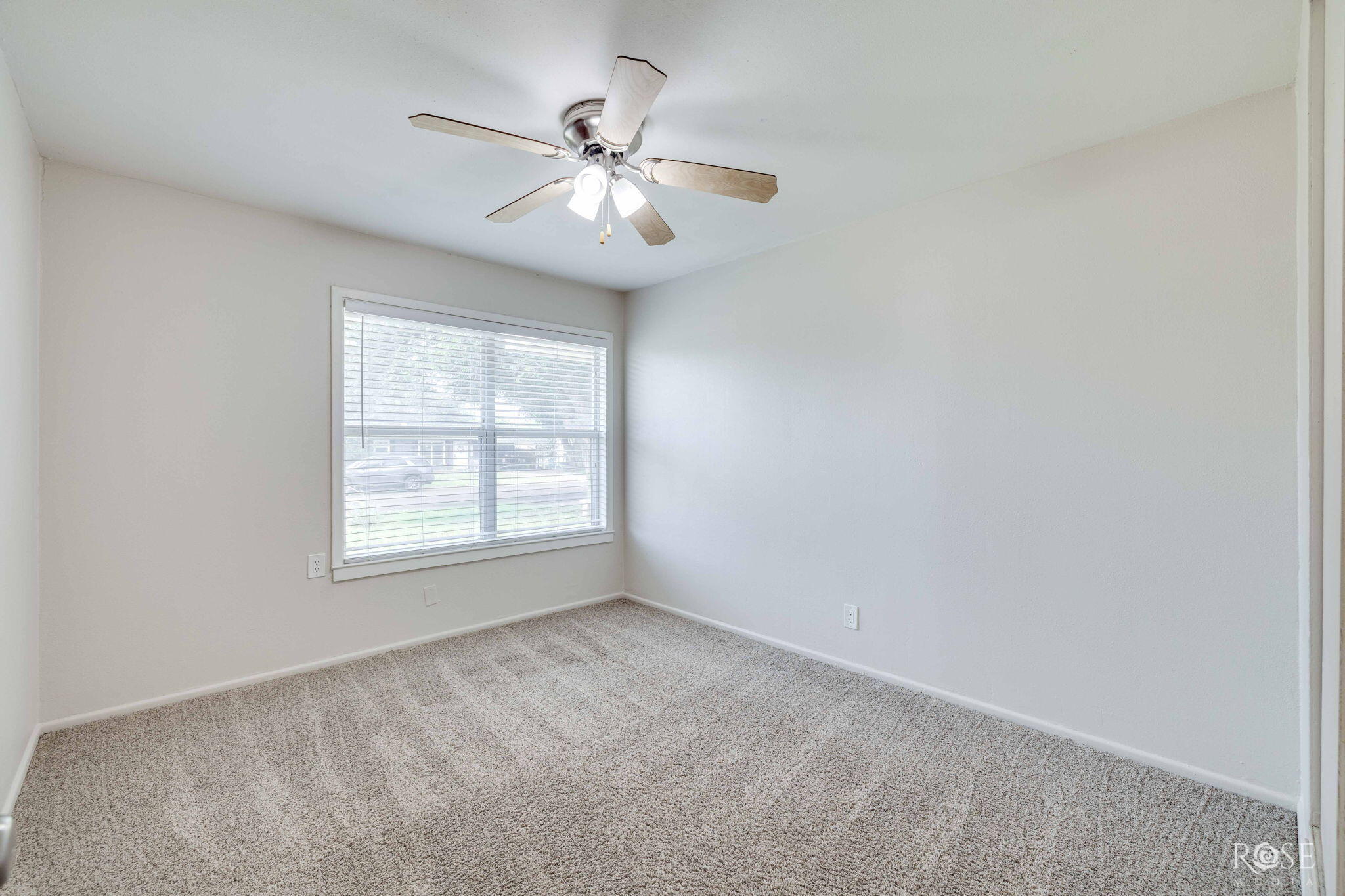 2516 University Avenue Property Photo 19