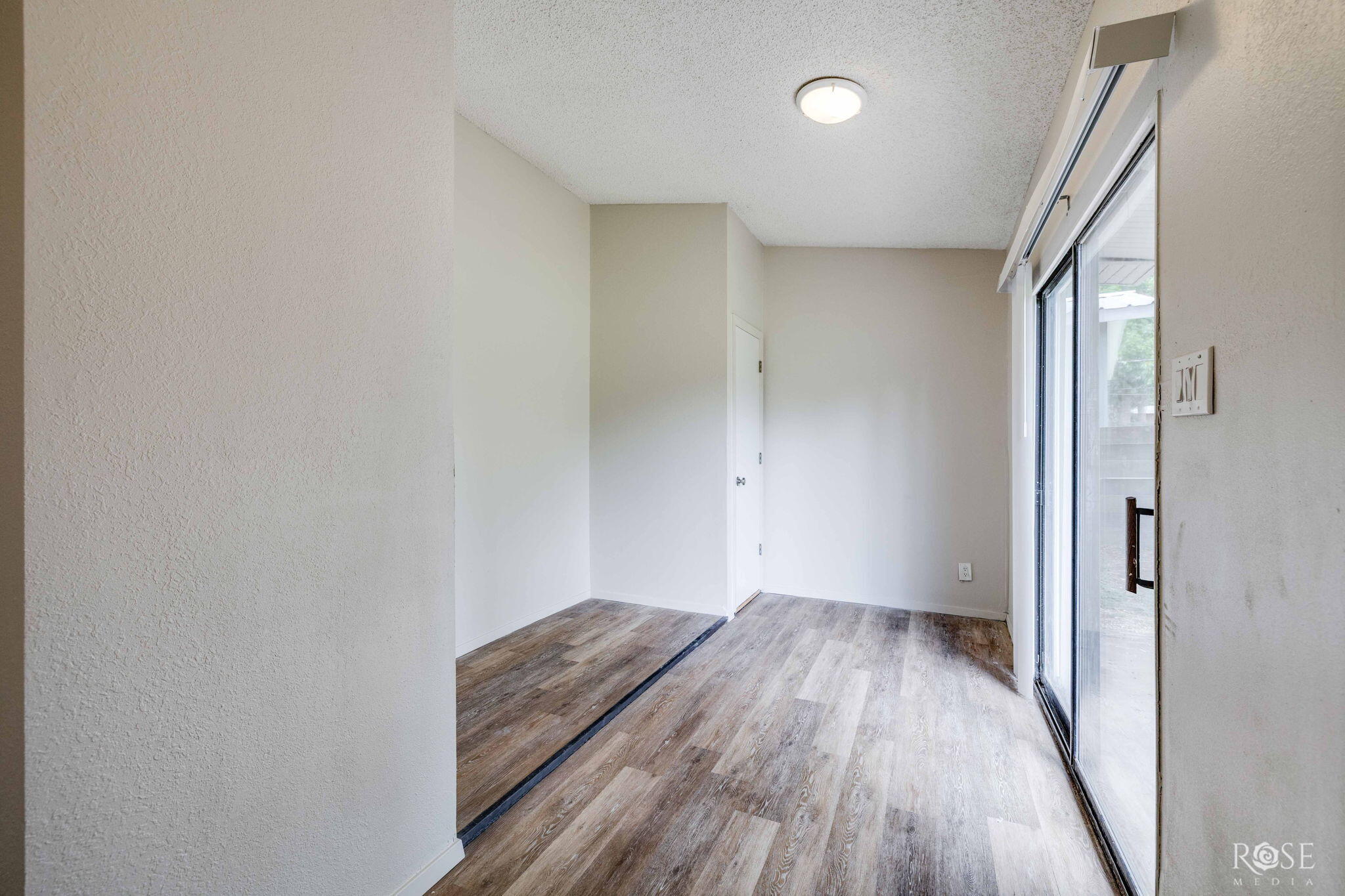 2516 University Avenue Property Photo 20
