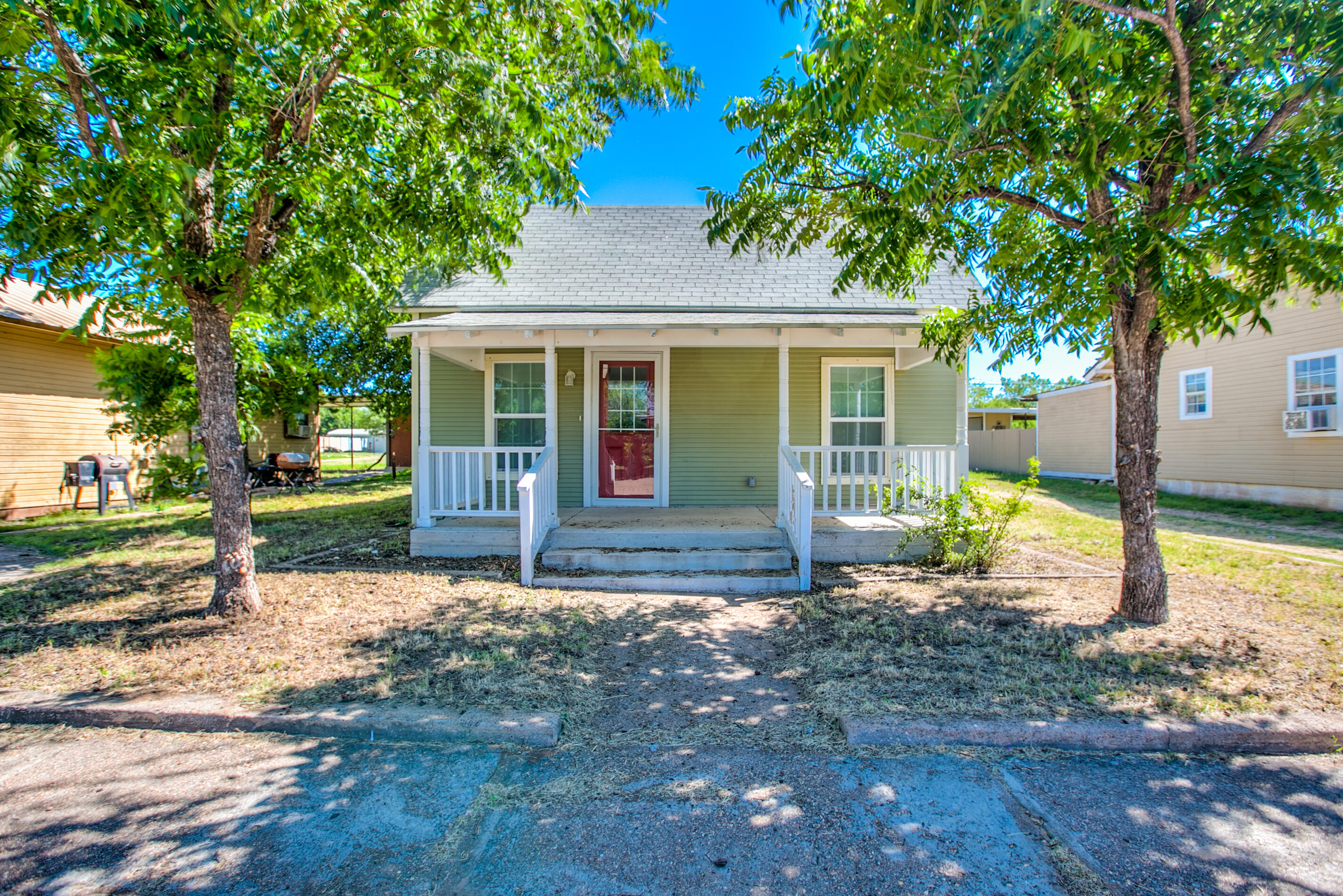 1210 N 8th Street Property Photo 1