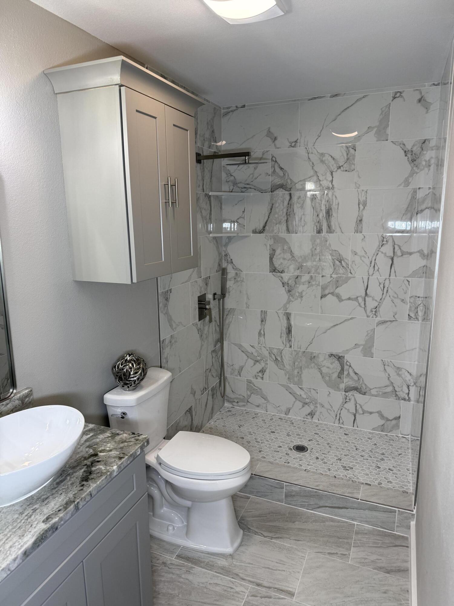 419 E Harris Avenue Property Photo 16